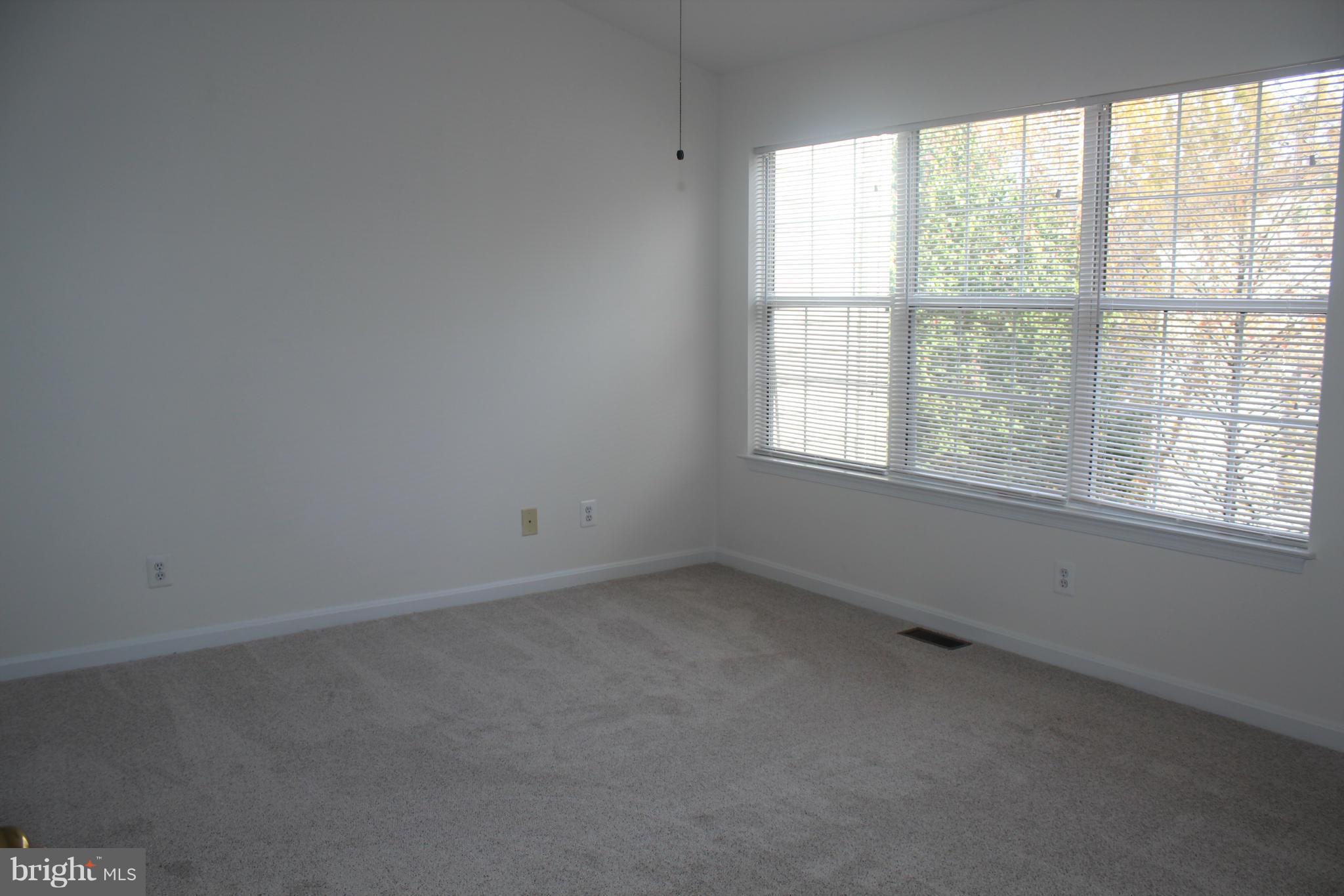 PARKWAY PLAZA - Residential Lease