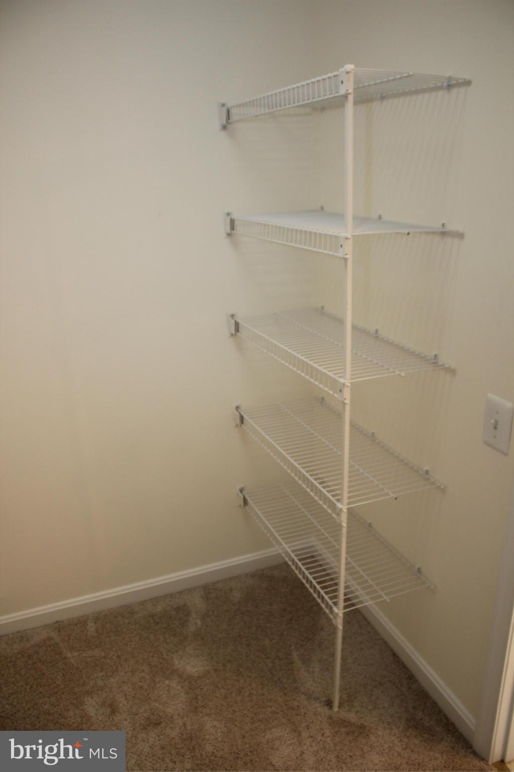 PARKWAY PLAZA - Residential Lease