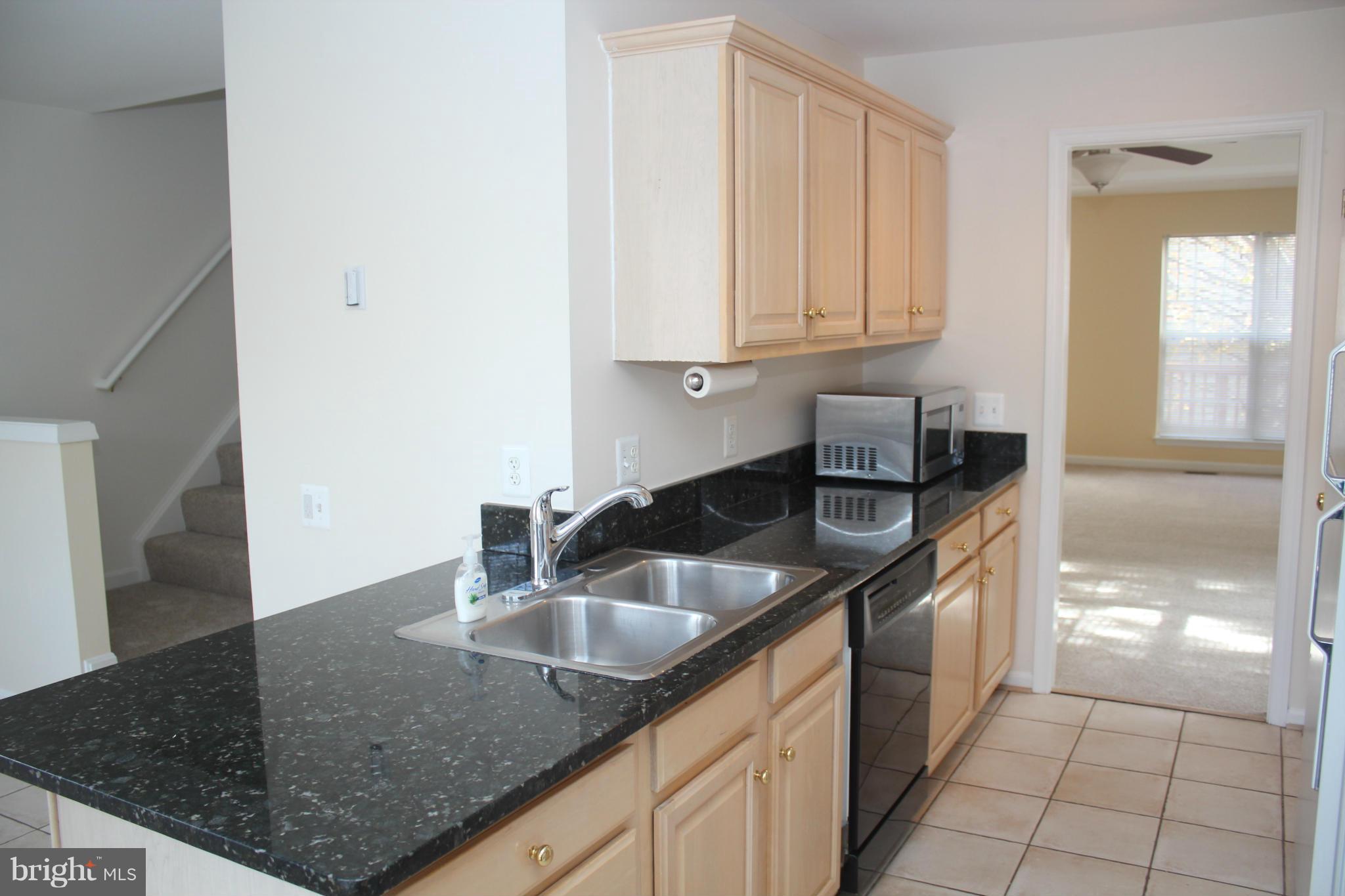 PARKWAY PLAZA - Residential Lease