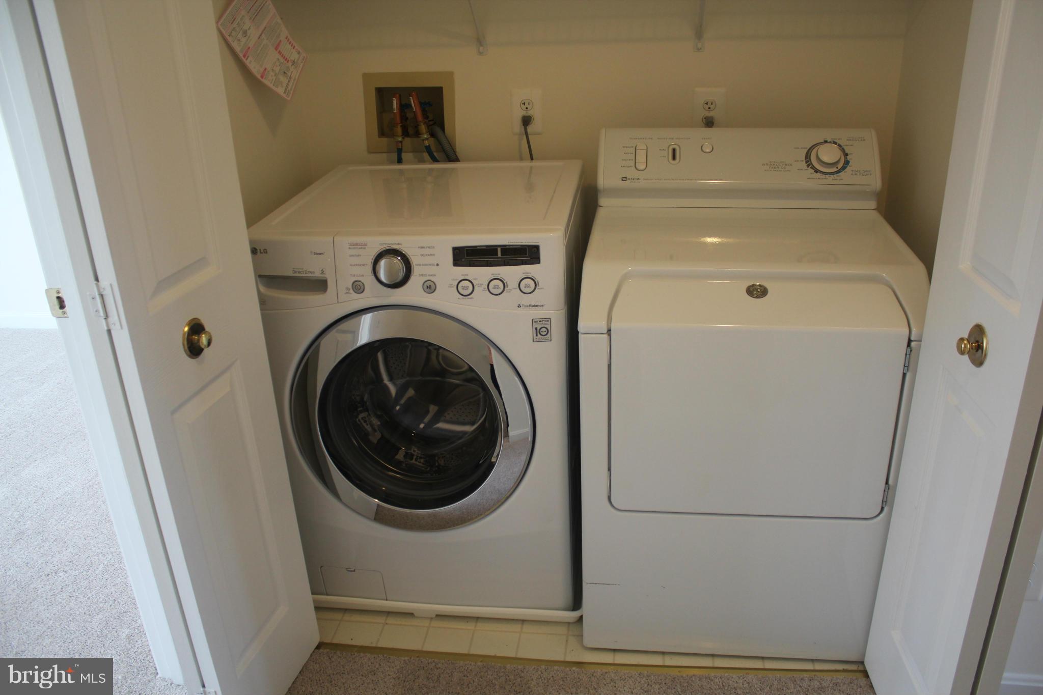 PARKWAY PLAZA - Residential Lease