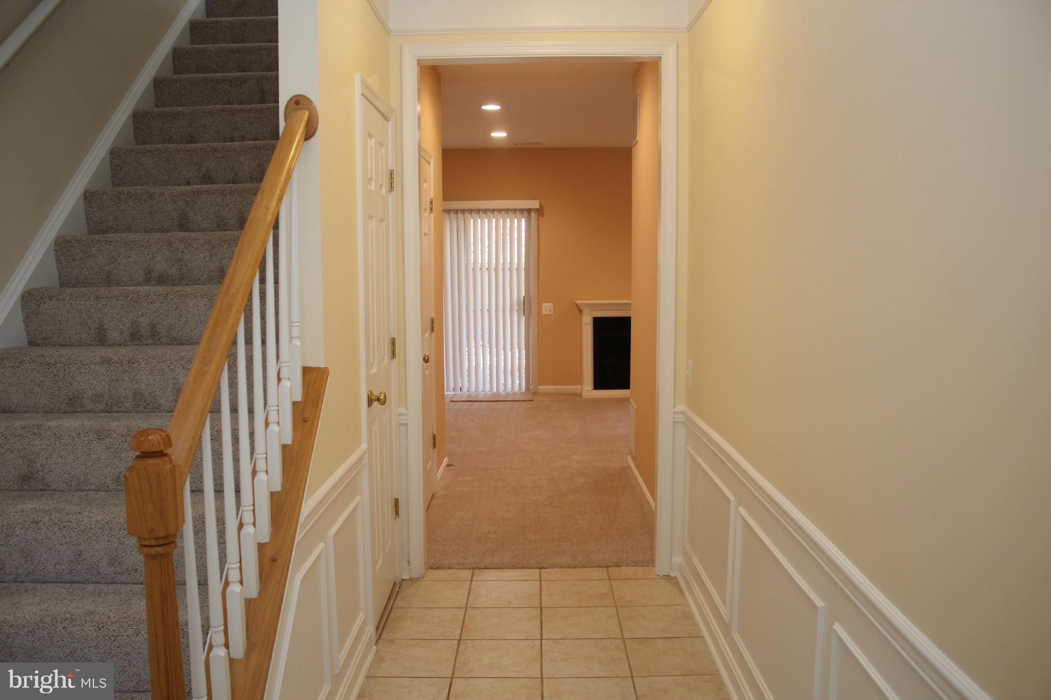 PARKWAY PLAZA - Residential Lease