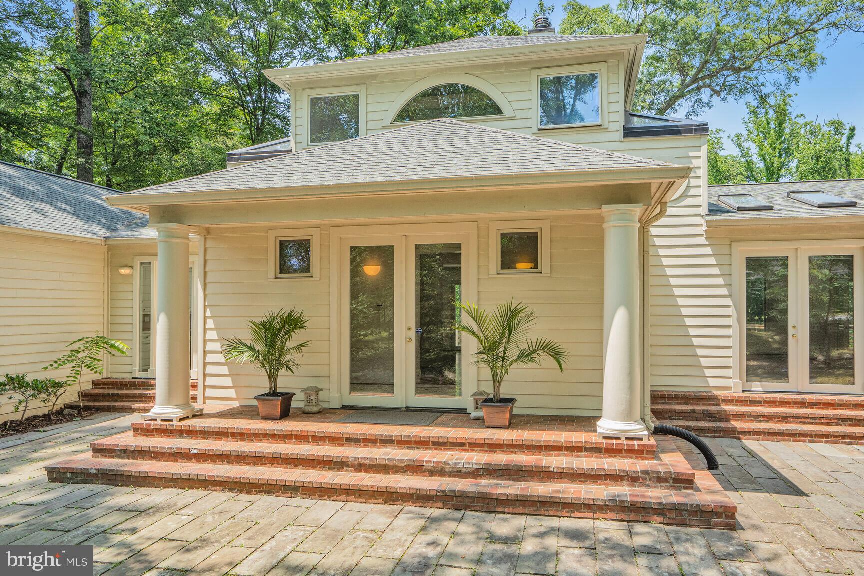 926 SAIGON ROAD