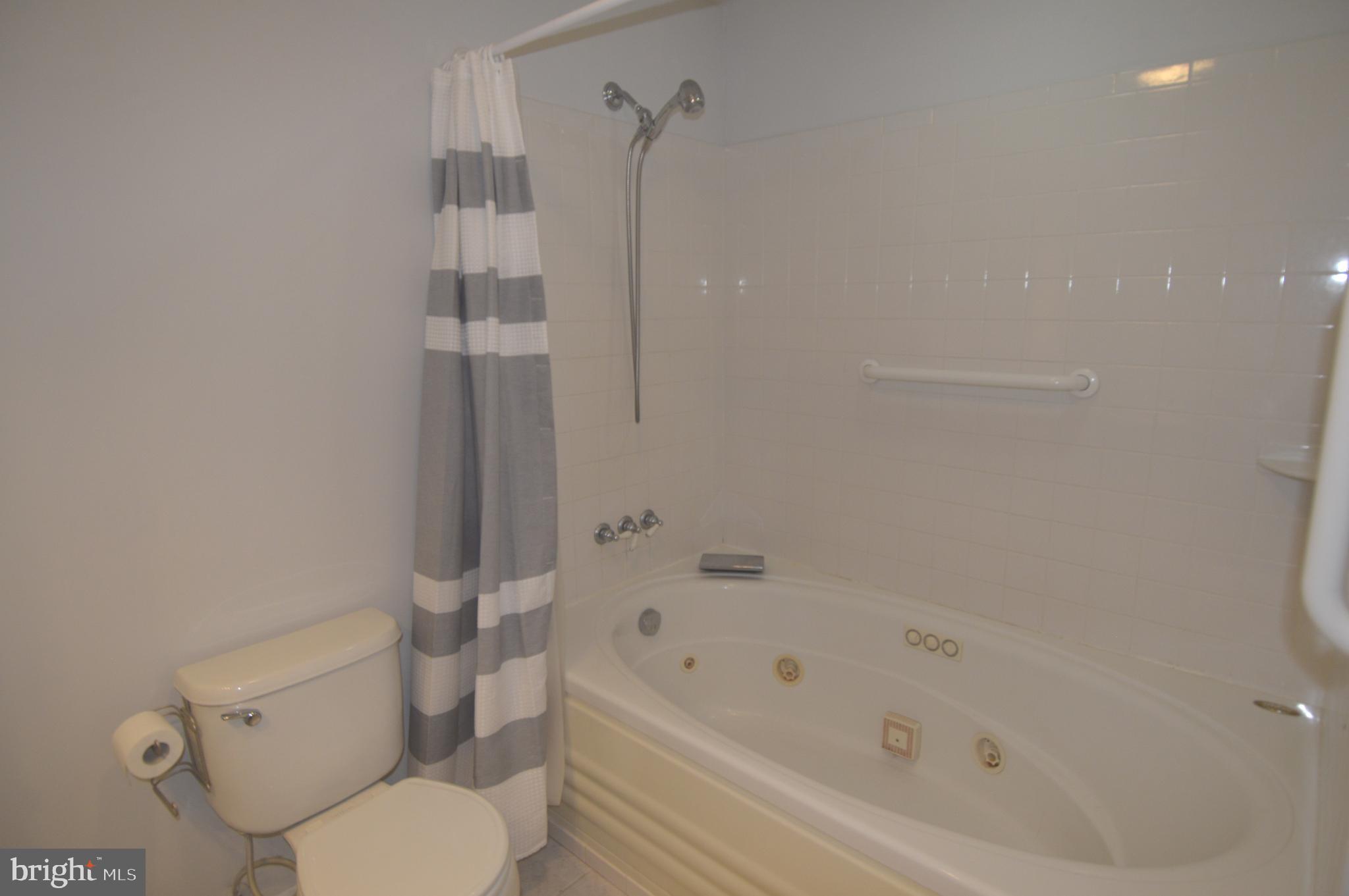 BAUERNSCHMIDT MANOR - Residential