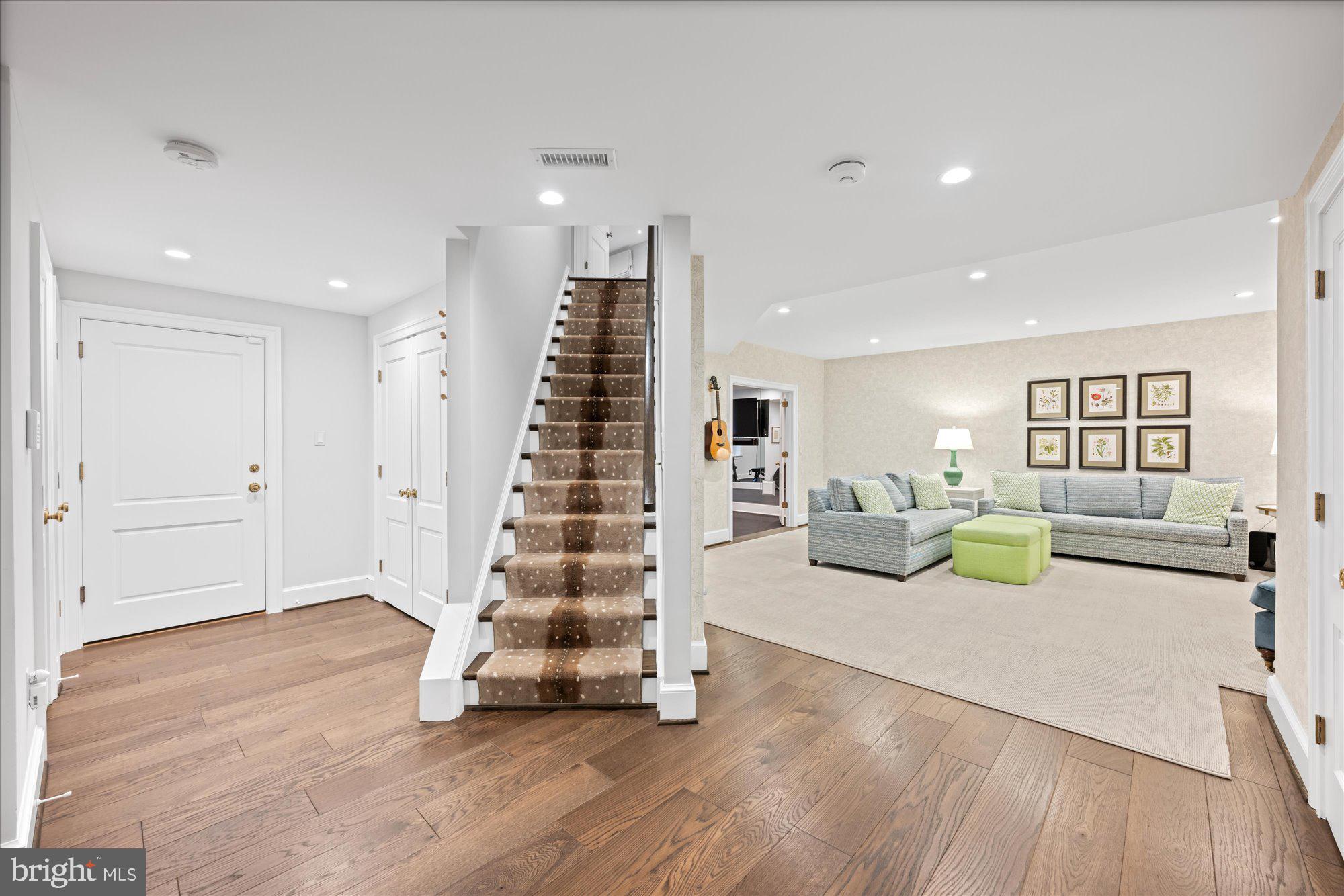 MINOR HILL - Residential