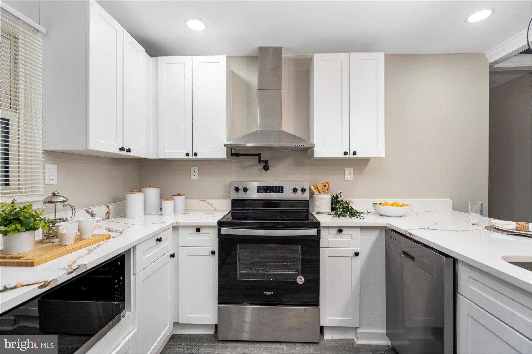 CONCORD COVE - Residential