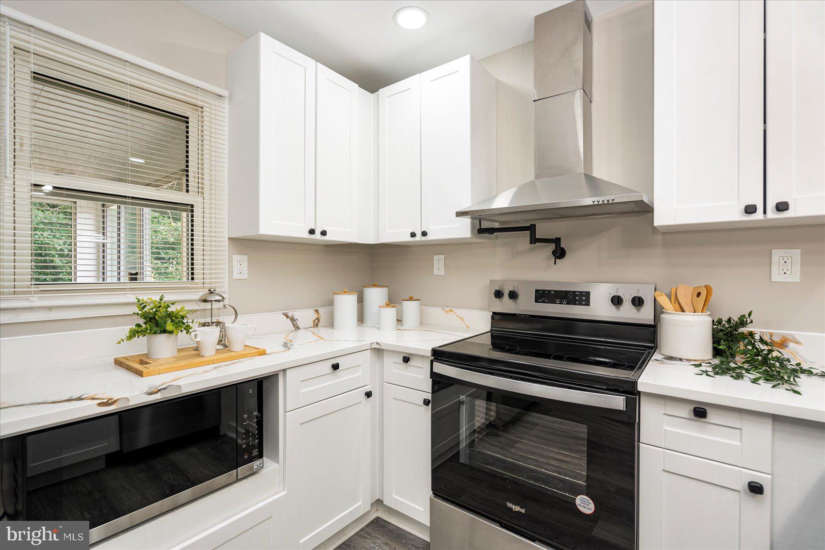 CONCORD COVE - Residential