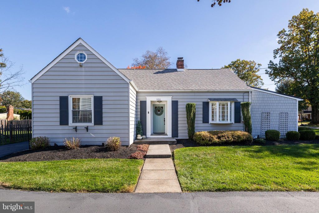 Photo of 531 Covington Terrace, MOORESTOWN, NJ 08057 (MLS # NJBL2098424)