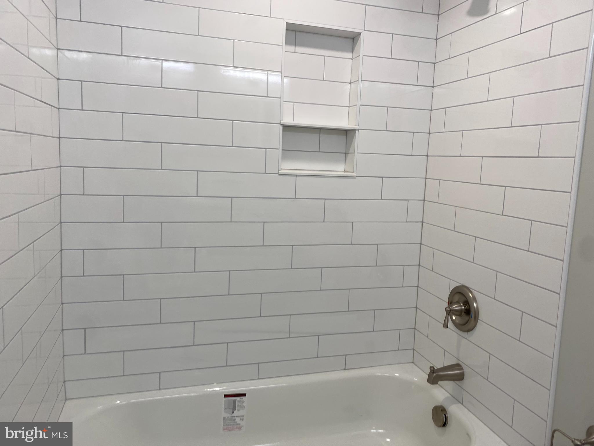 MARLOW TOWERS - Residential Lease