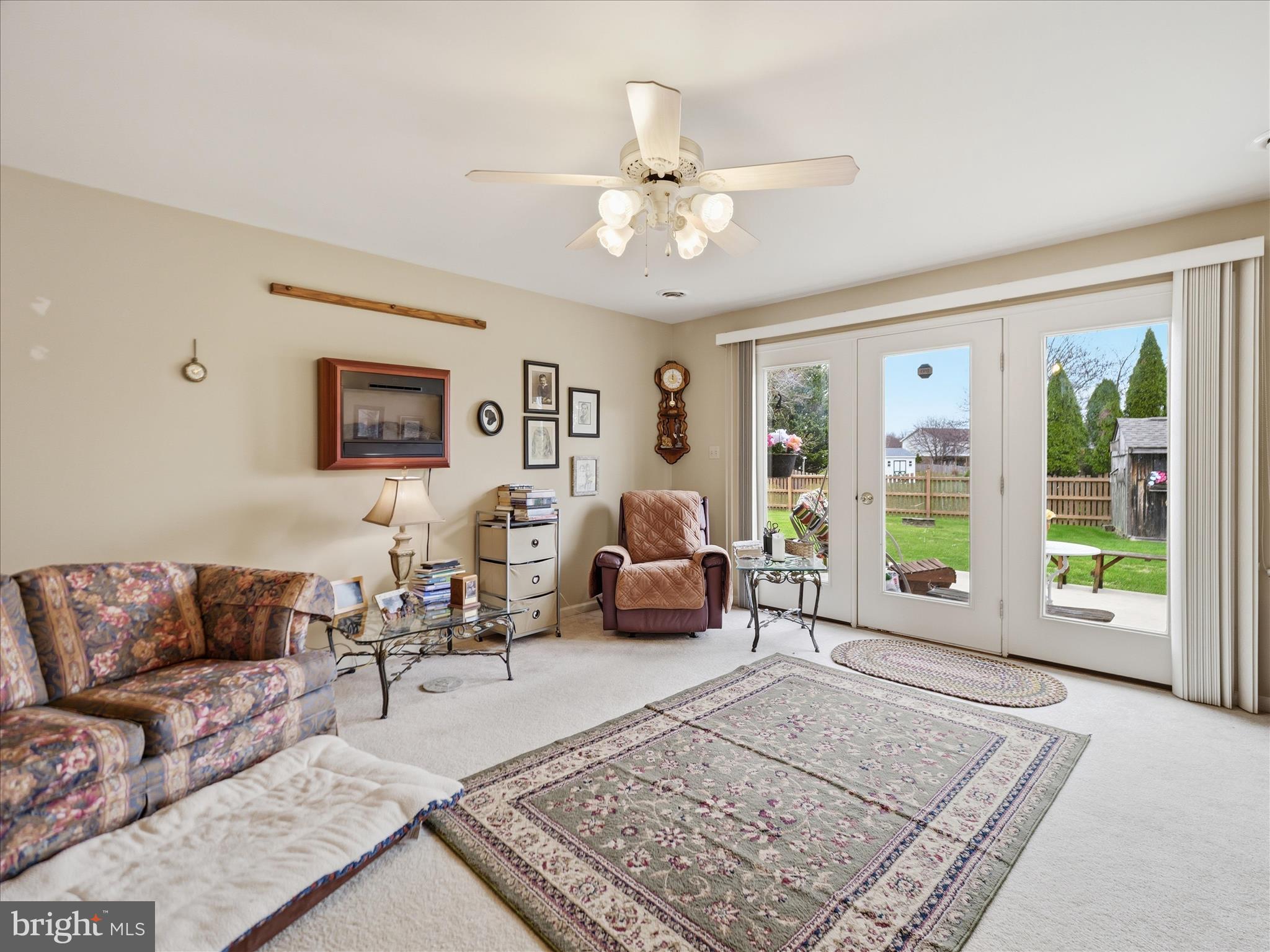 SOUTH POINTE - Residential