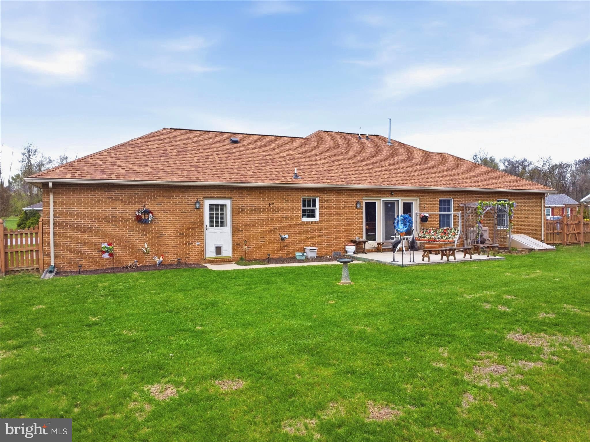 SOUTH POINTE - Residential