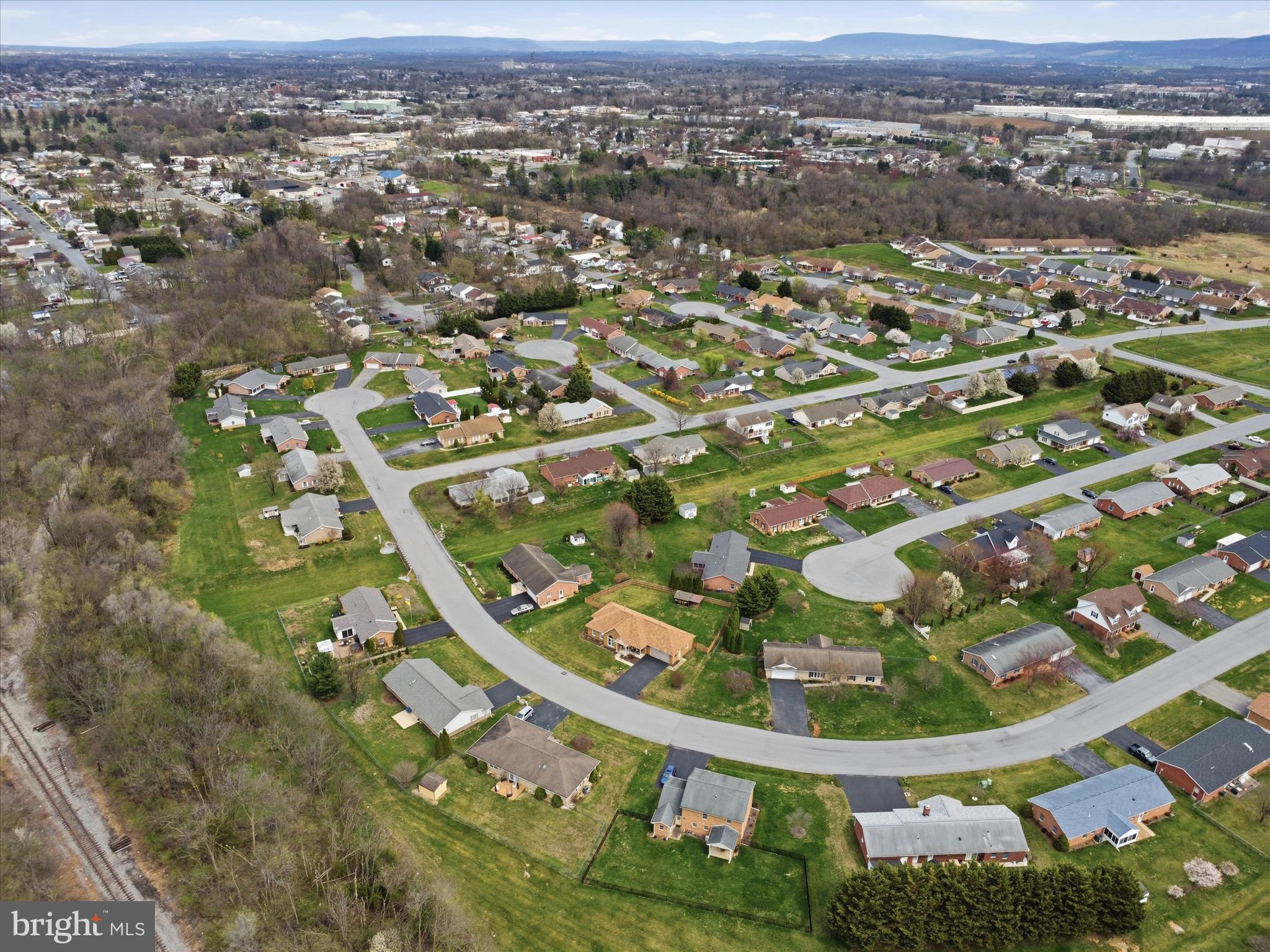 SOUTH POINTE - Residential