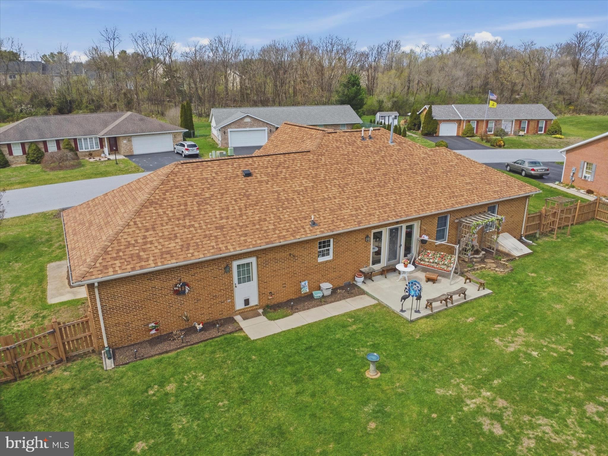 SOUTH POINTE - Residential