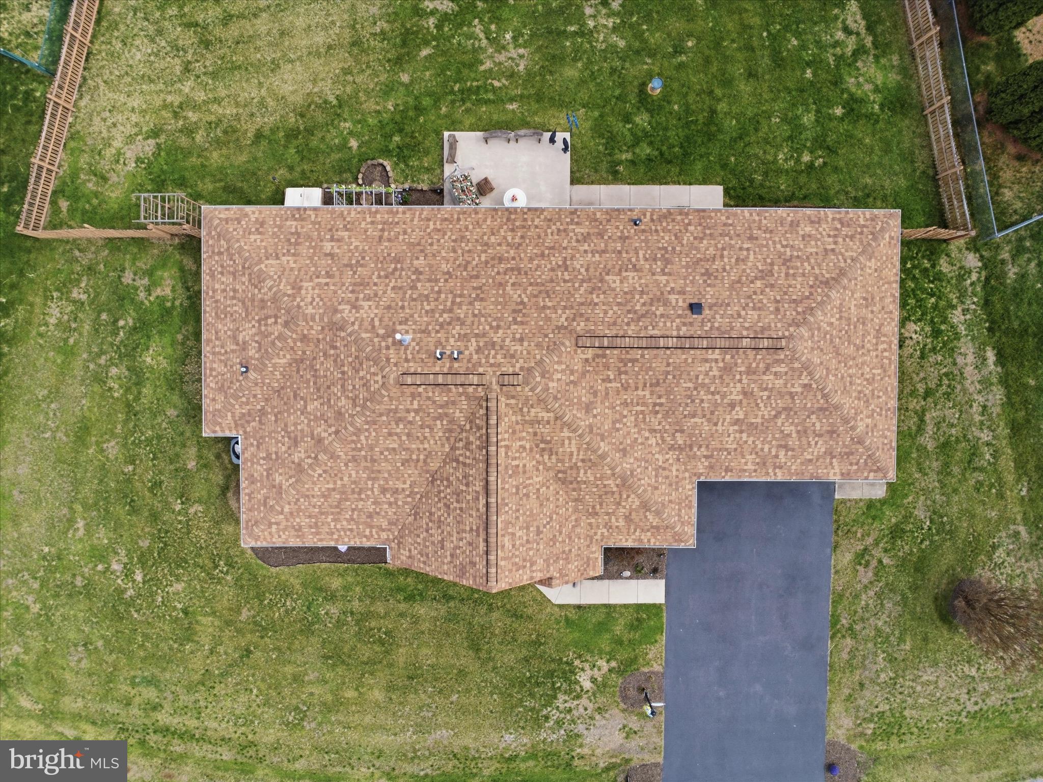 SOUTH POINTE - Residential