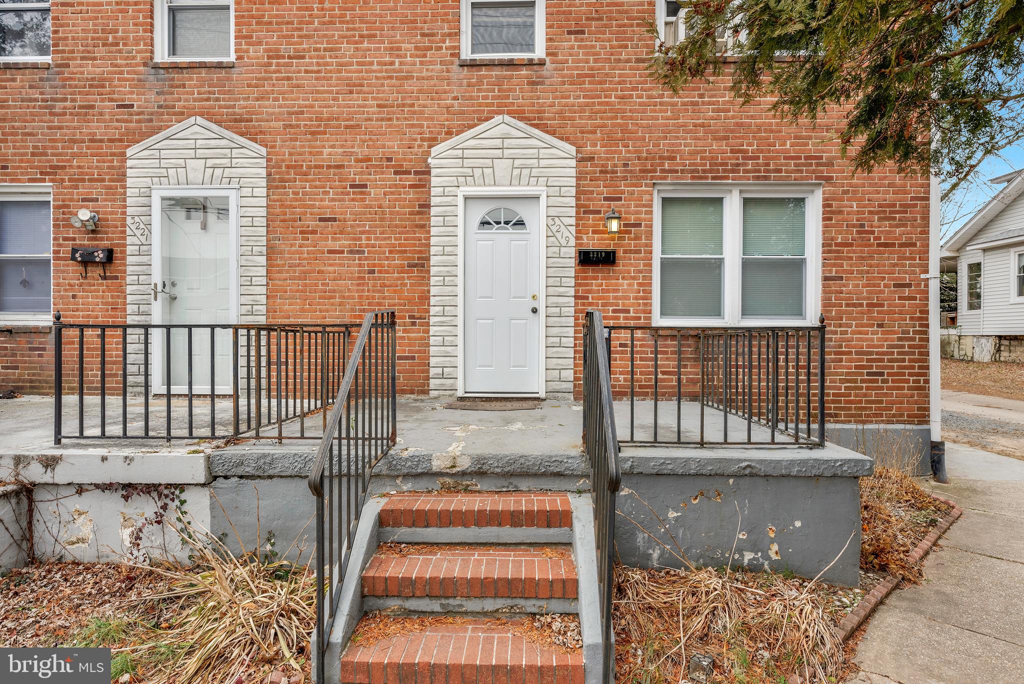 TAYLOR HEIGHTS - Residential Income