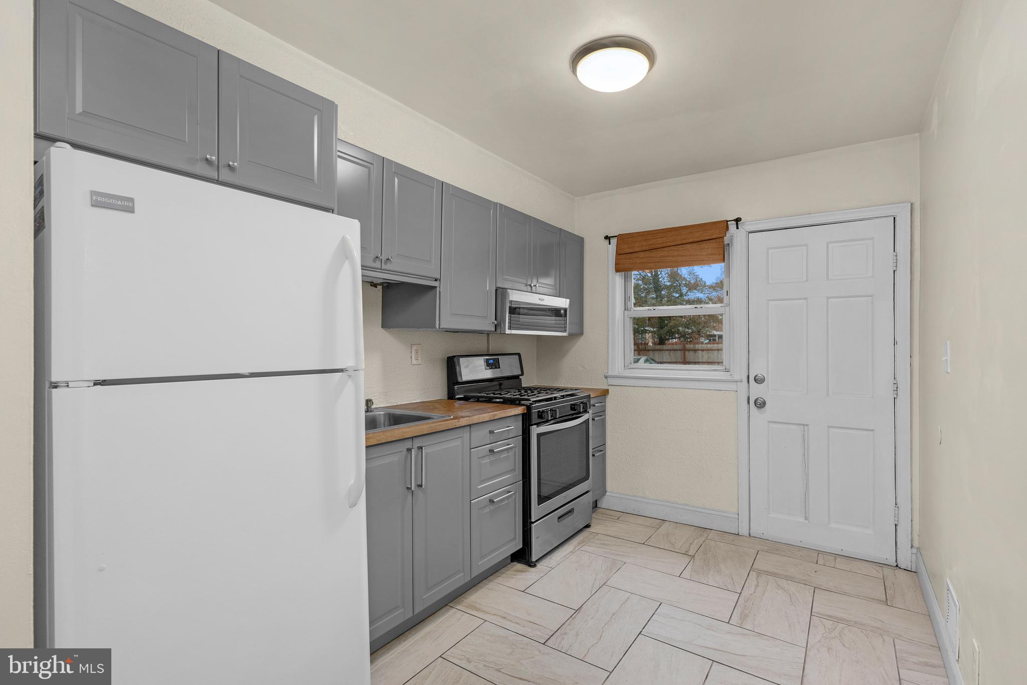 TAYLOR HEIGHTS - Residential Income