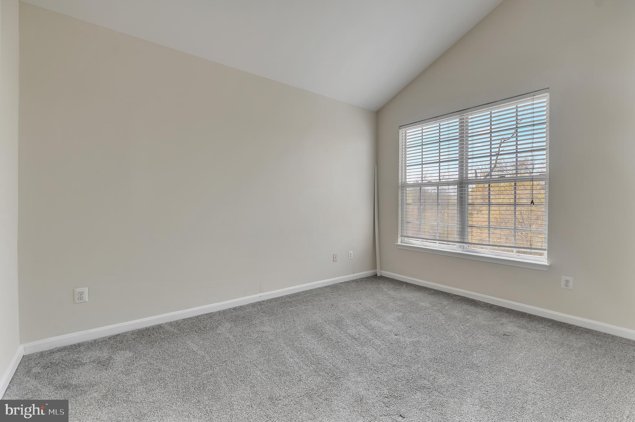 HAMPSHIRE HALL CONDO - Residential