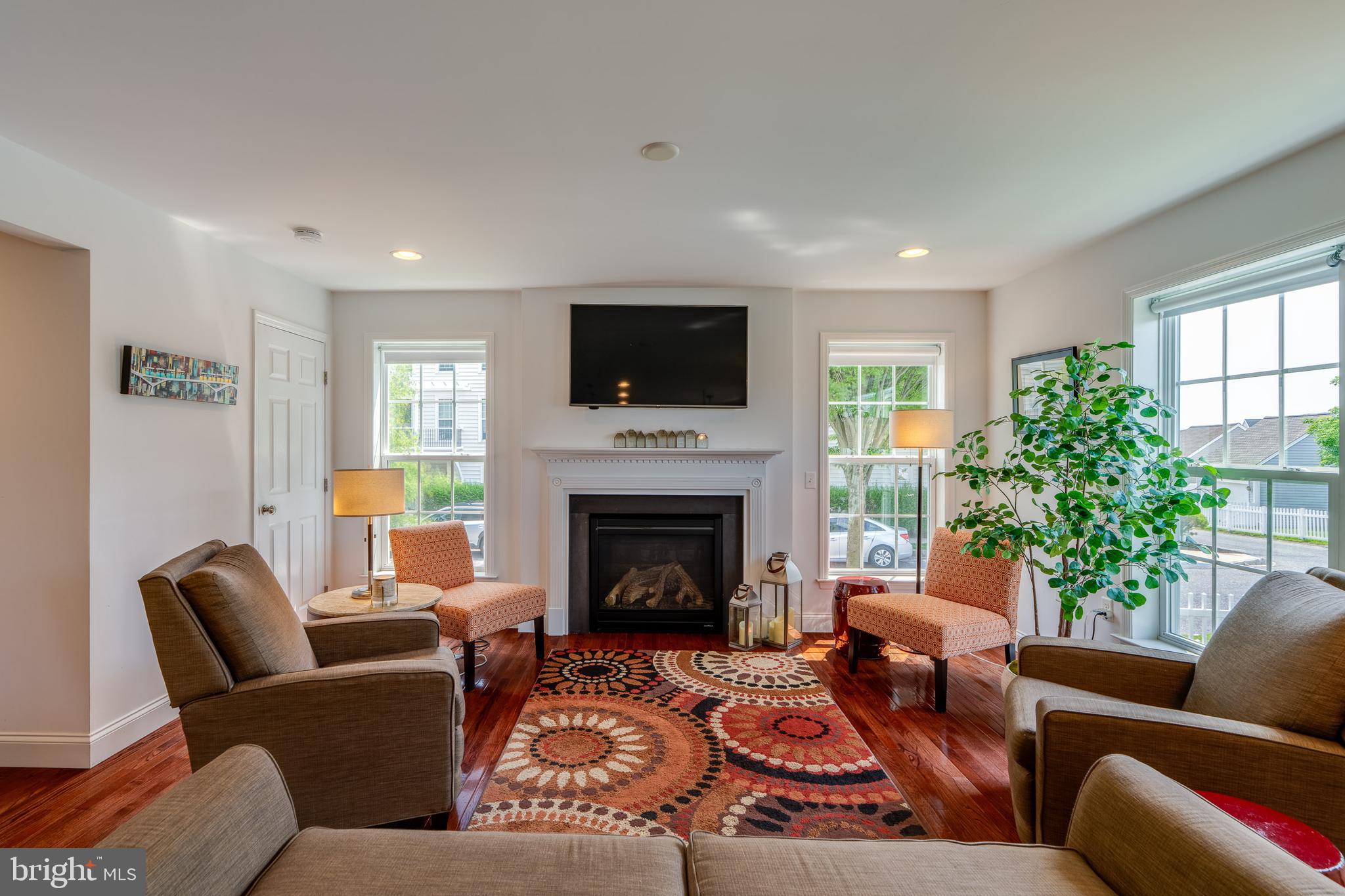 FLORIN HILL - Residential