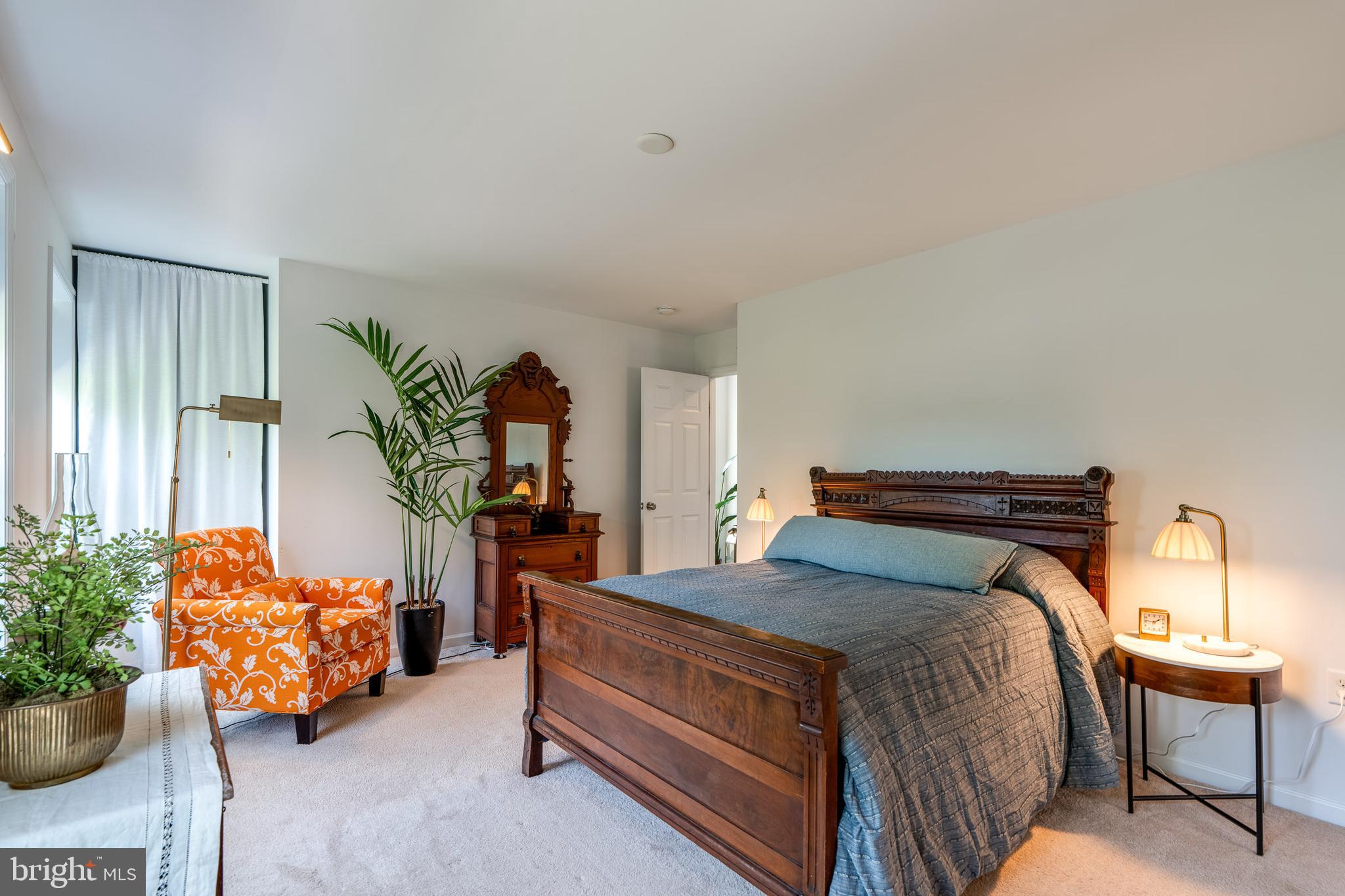 FLORIN HILL - Residential