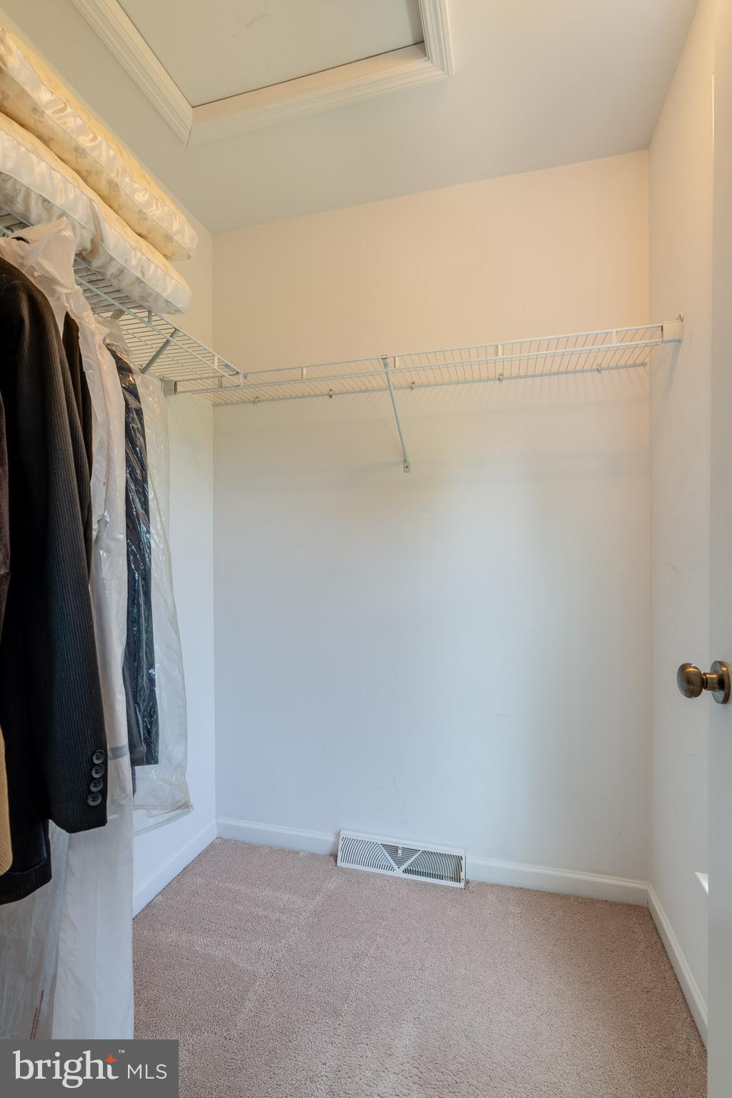 FLORIN HILL - Residential