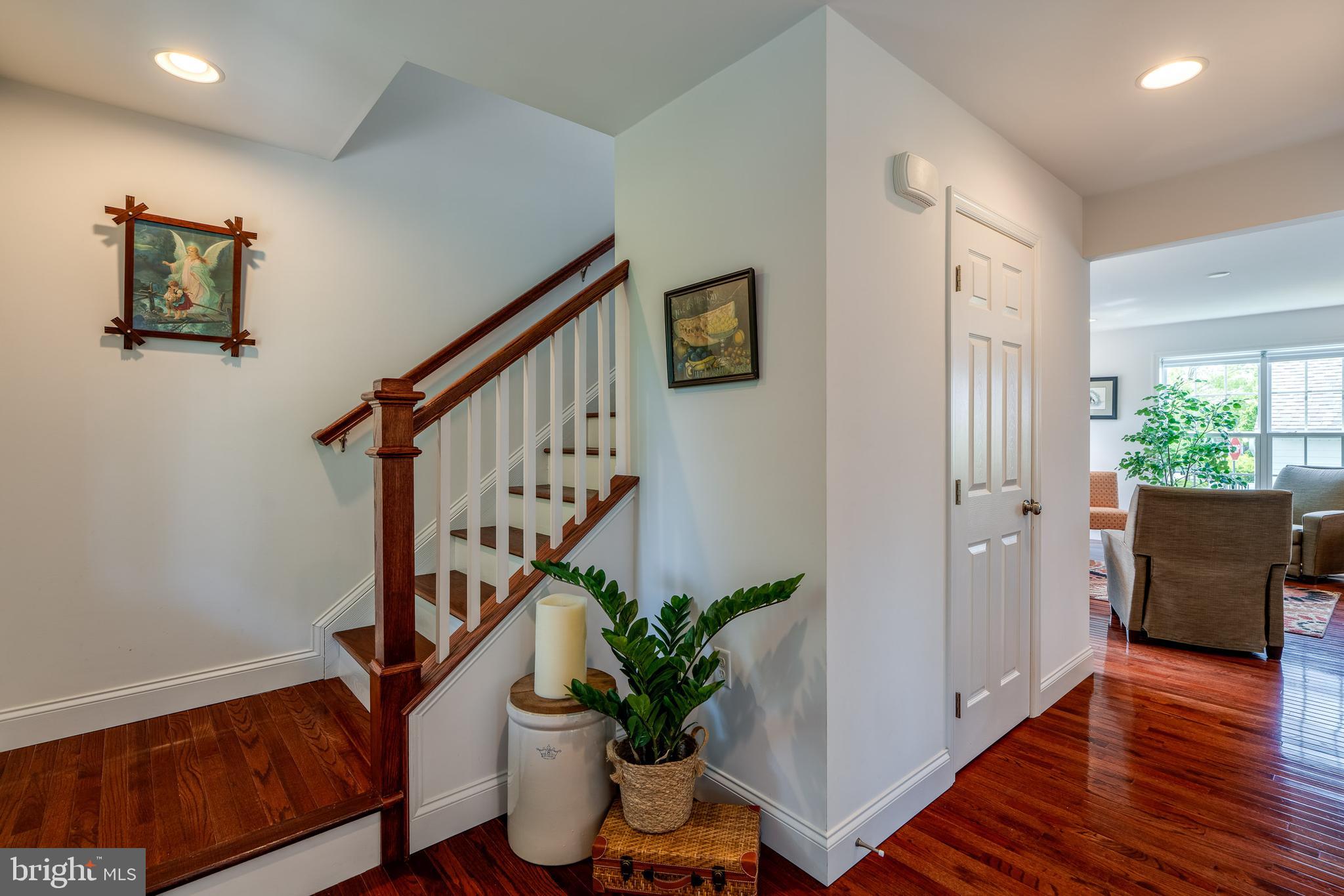 FLORIN HILL - Residential