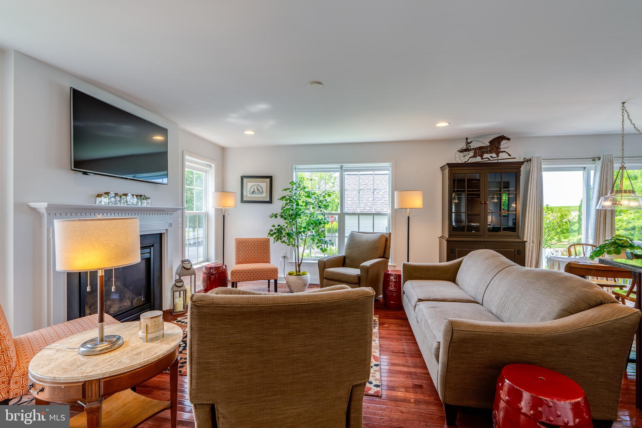 FLORIN HILL - Residential