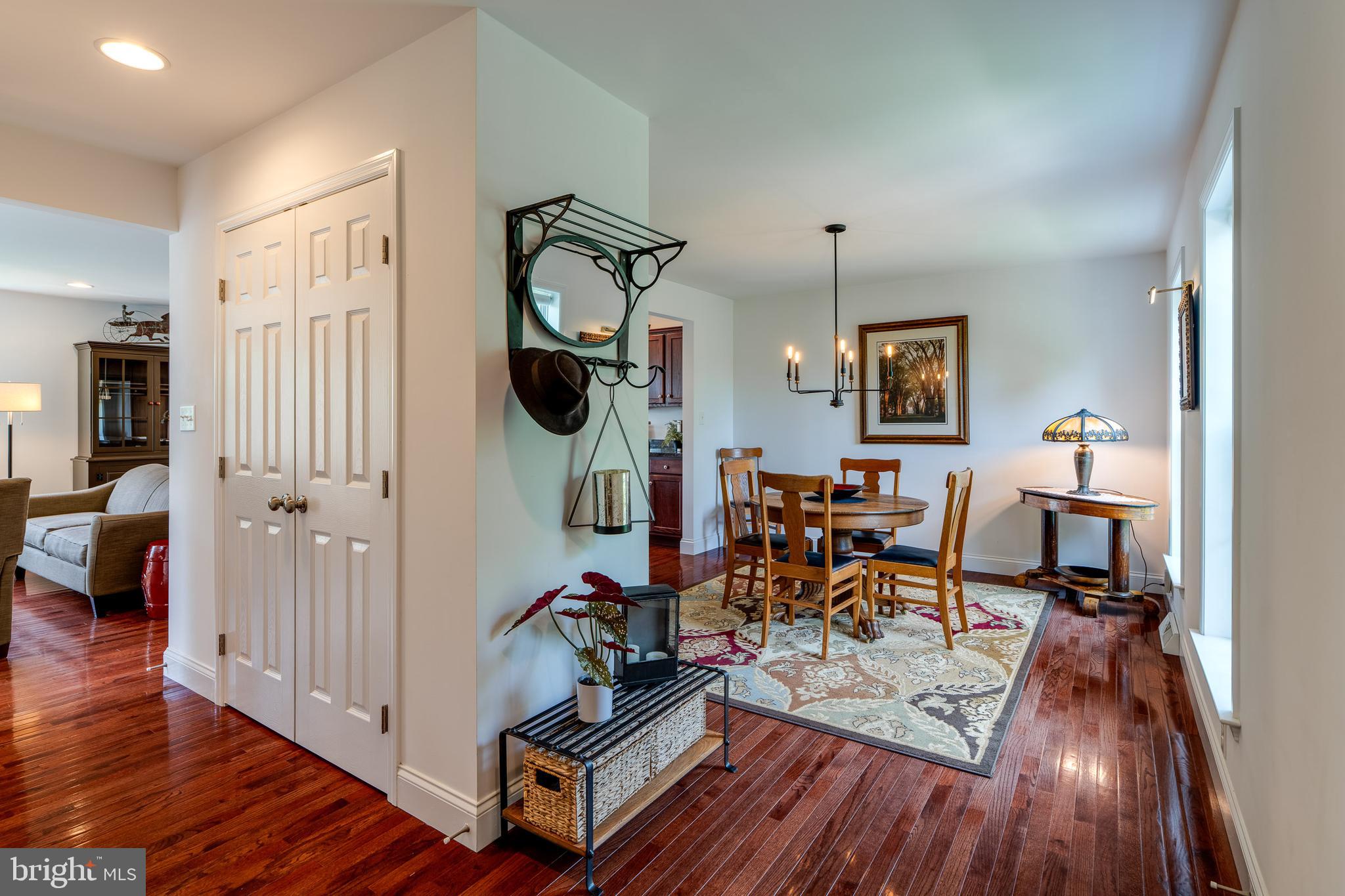 FLORIN HILL - Residential