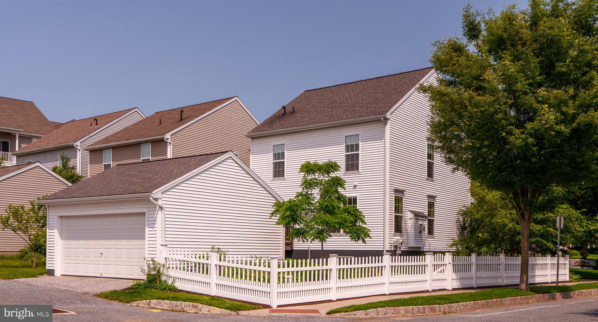 FLORIN HILL - Residential