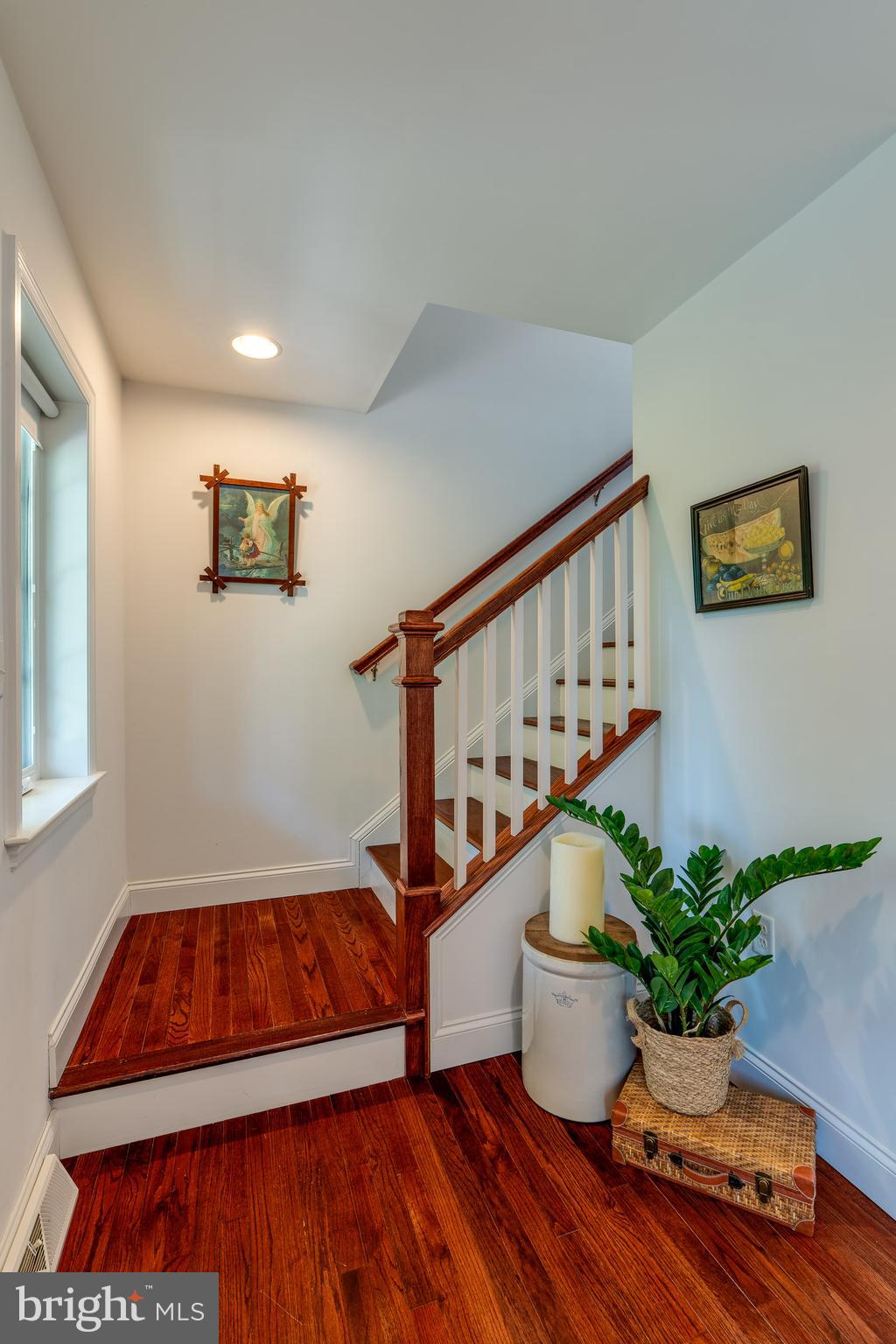 FLORIN HILL - Residential