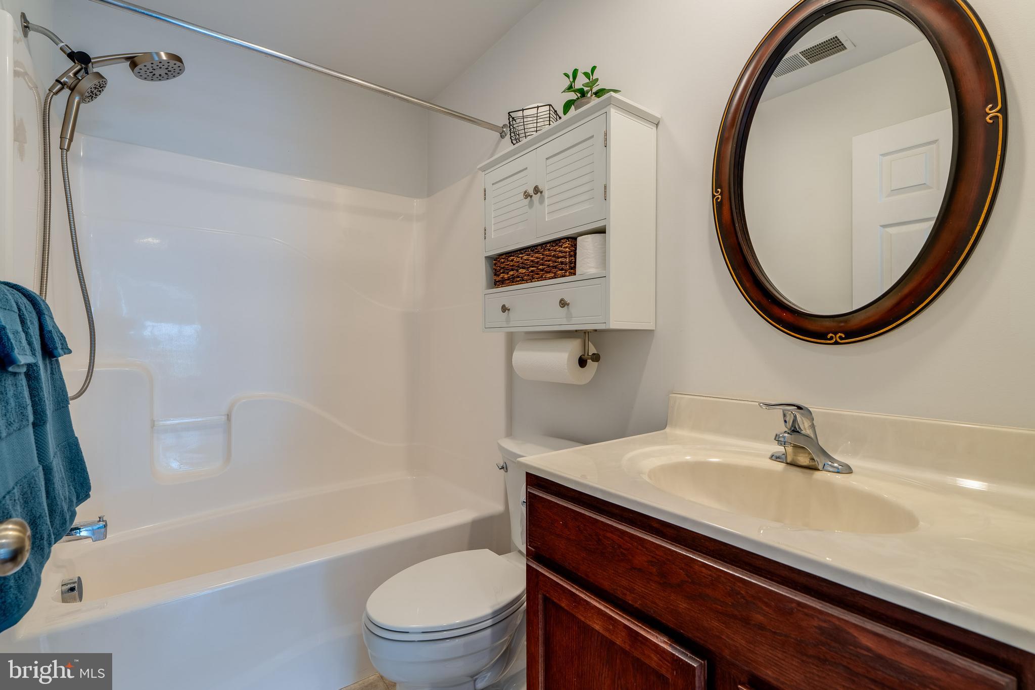 FLORIN HILL - Residential