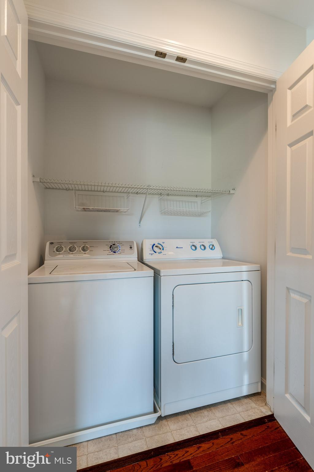 FLORIN HILL - Residential