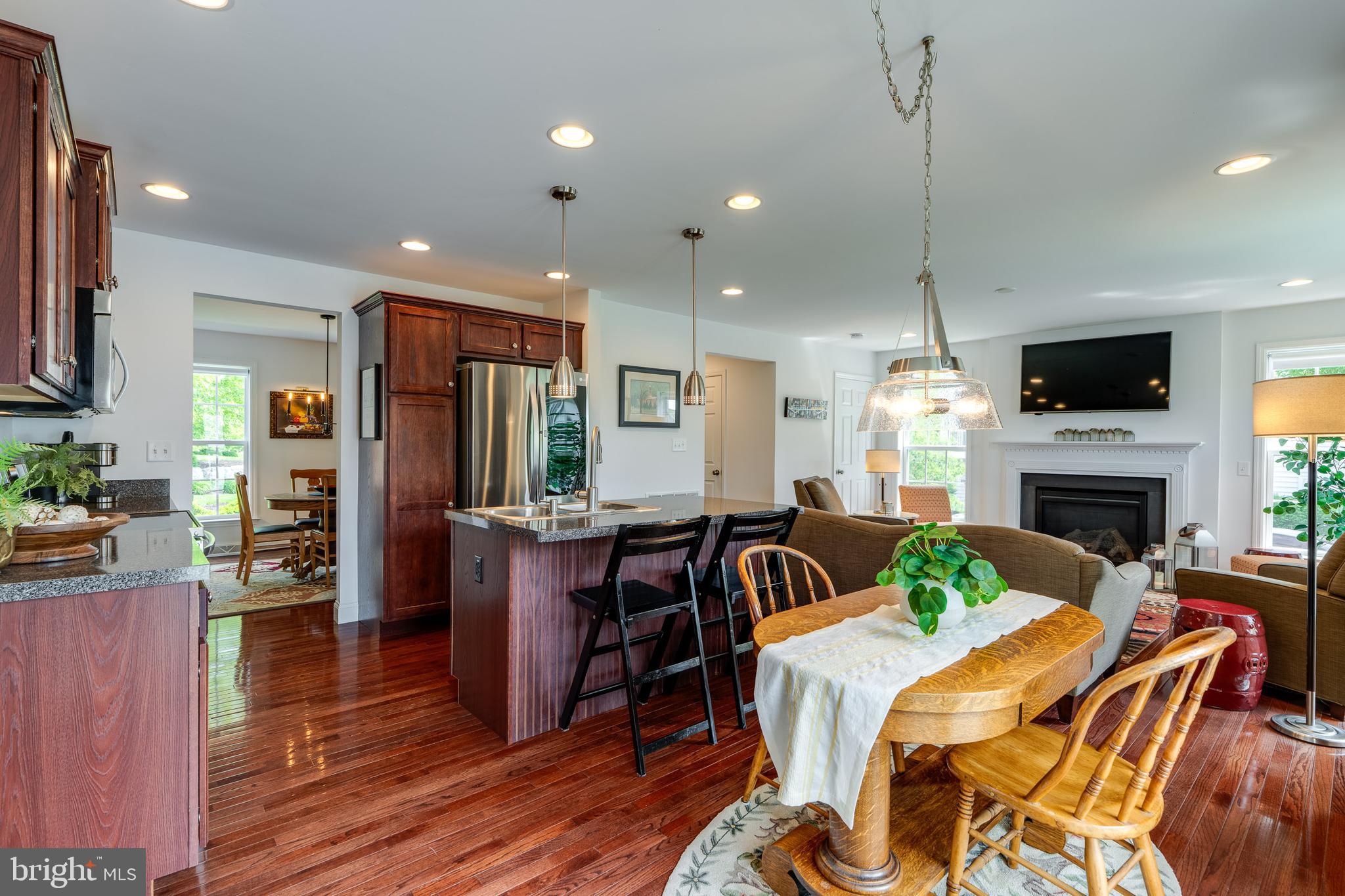 FLORIN HILL - Residential