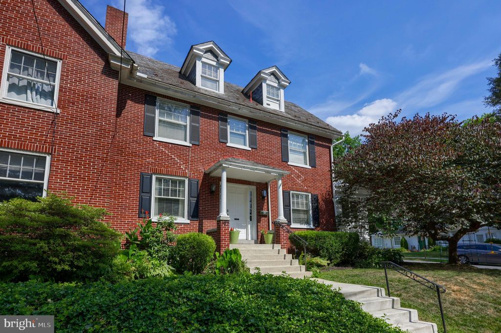 Photo of 197 S President Avenue, Lancaster, PA 17603 (MLS # PALA2053808)