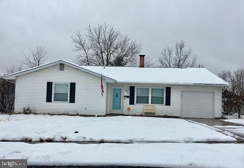 EDGEWATER VILLAGE - Residential