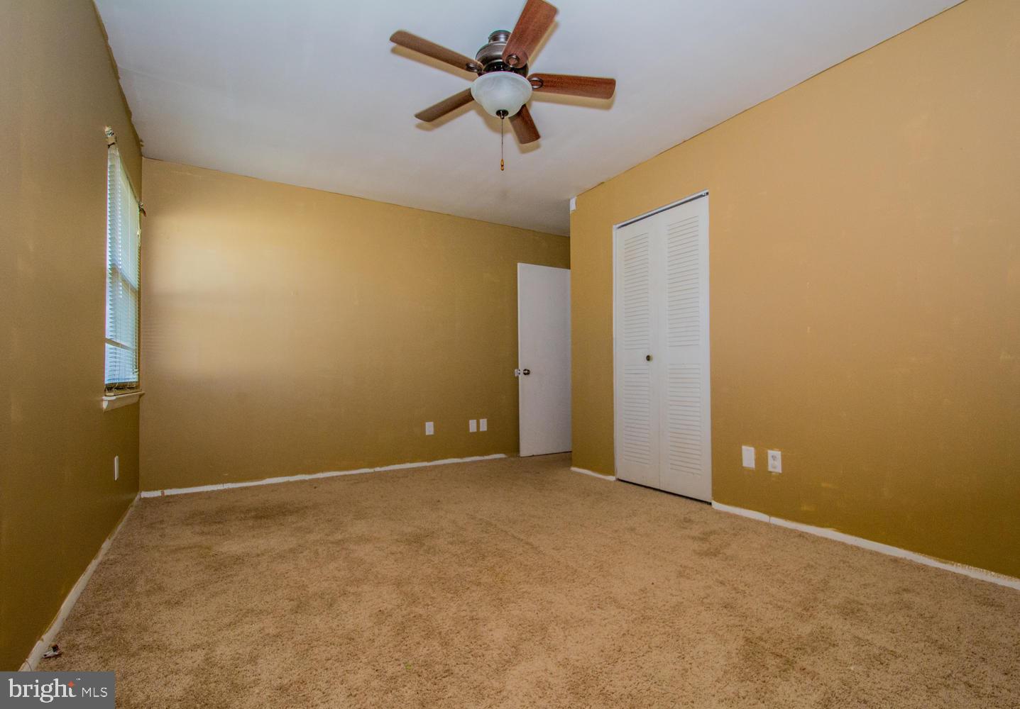 EDGEWATER VILLAGE - Residential