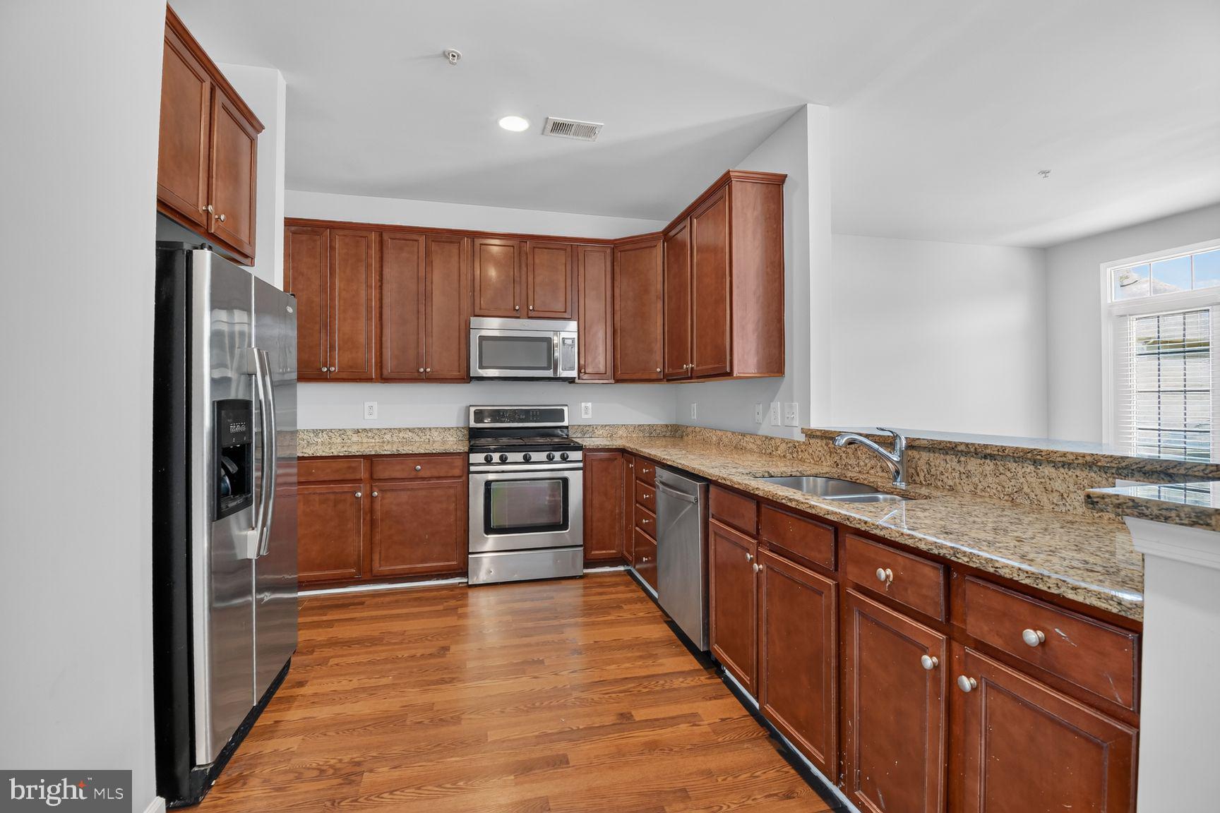 11612 LEESBOROUGH
