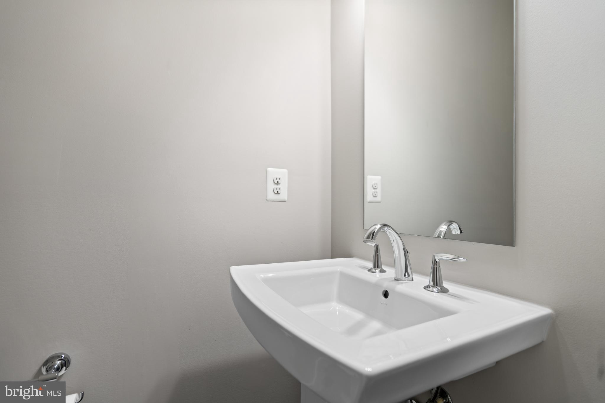 BRAMBLETON TOWN CENTER - Residential