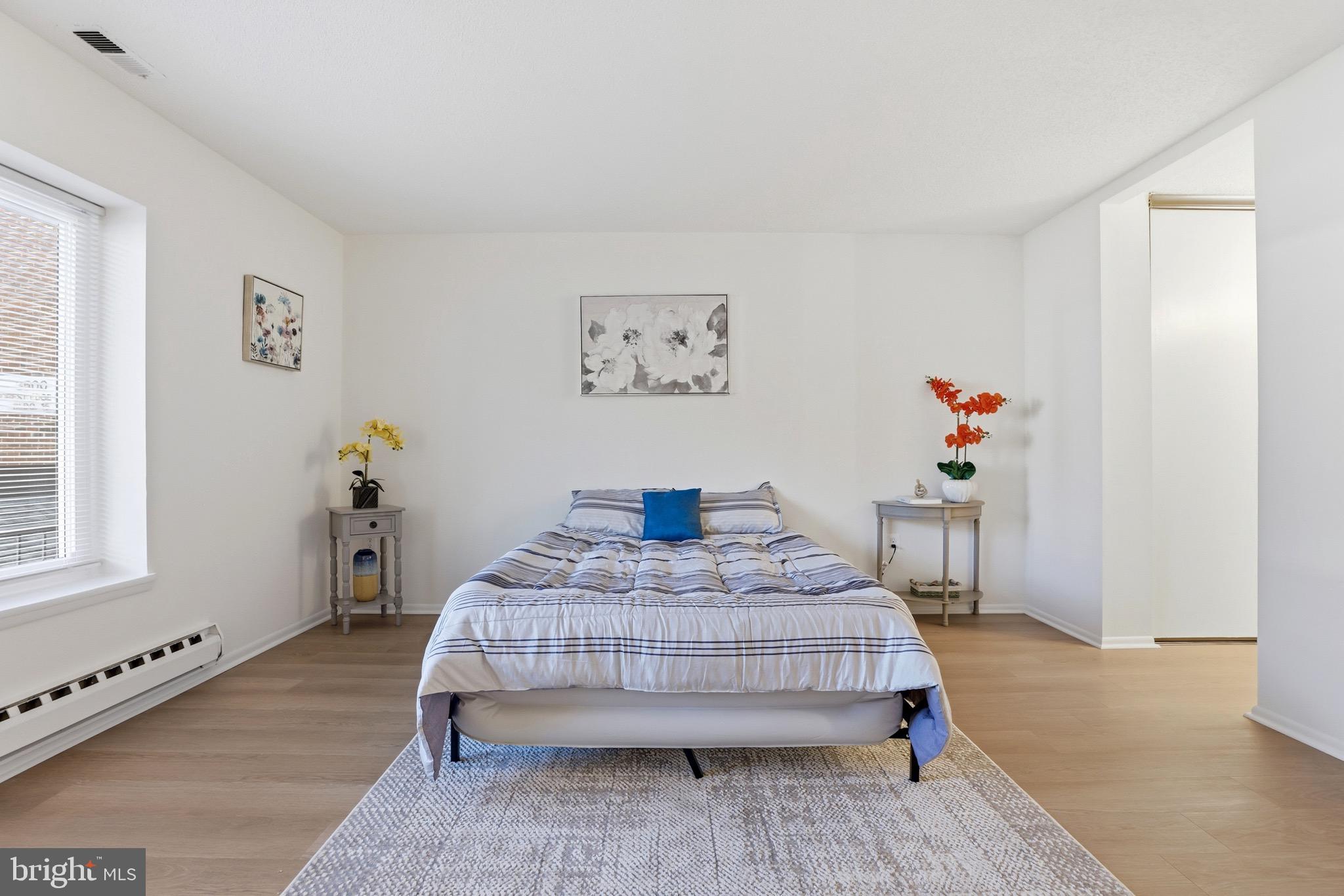 ROSSMOOR MUTUAL #14 - Residential