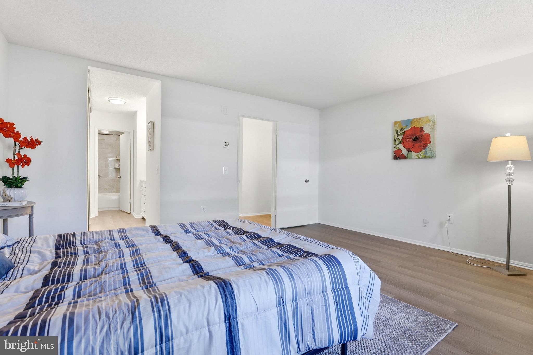 ROSSMOOR MUTUAL #14 - Residential