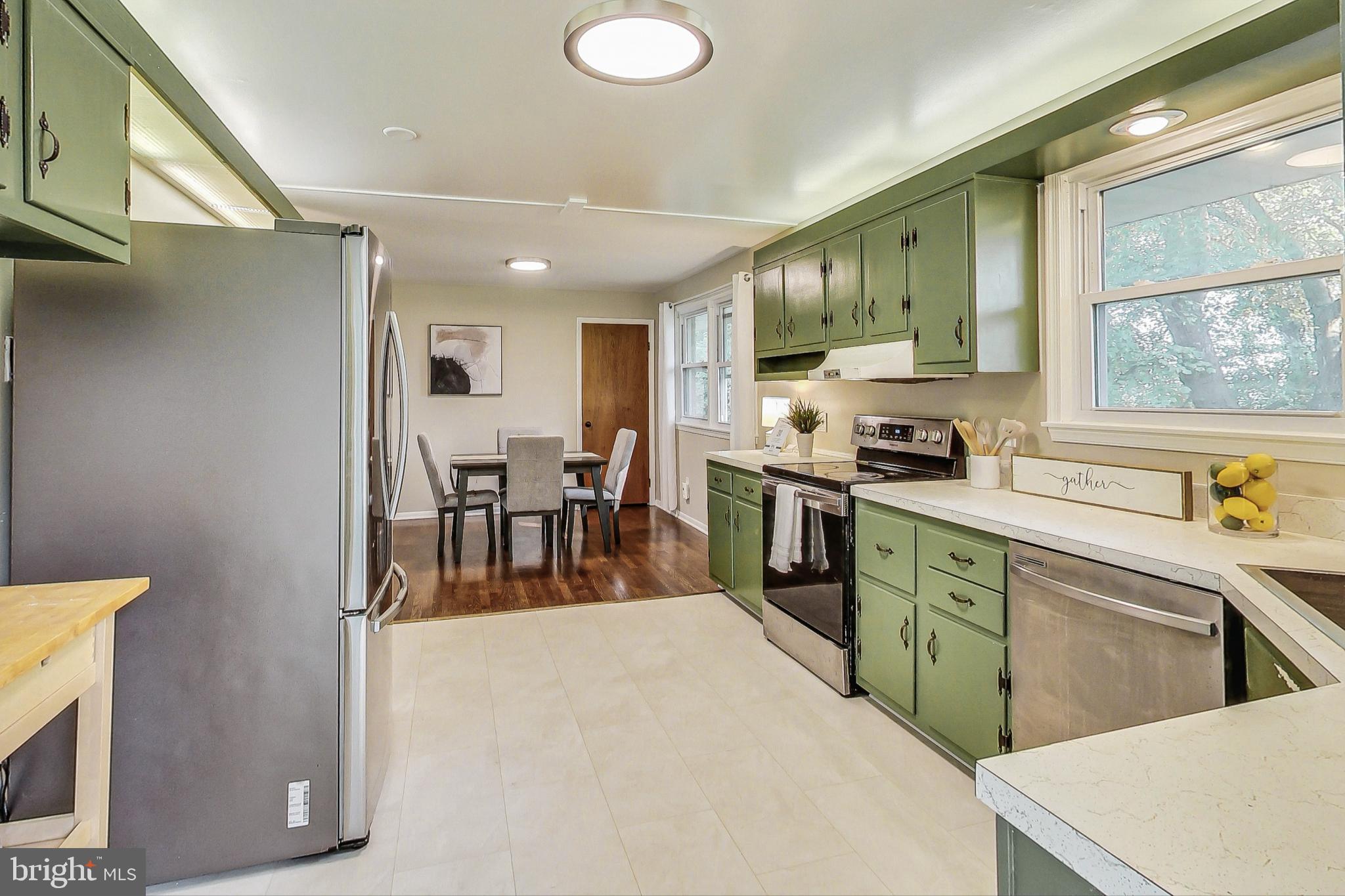 CALVERTON - Residential