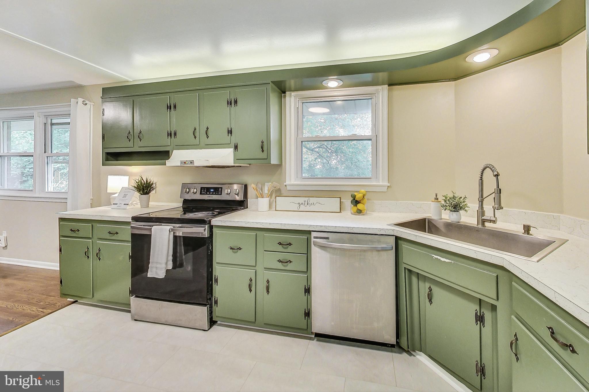 CALVERTON - Residential