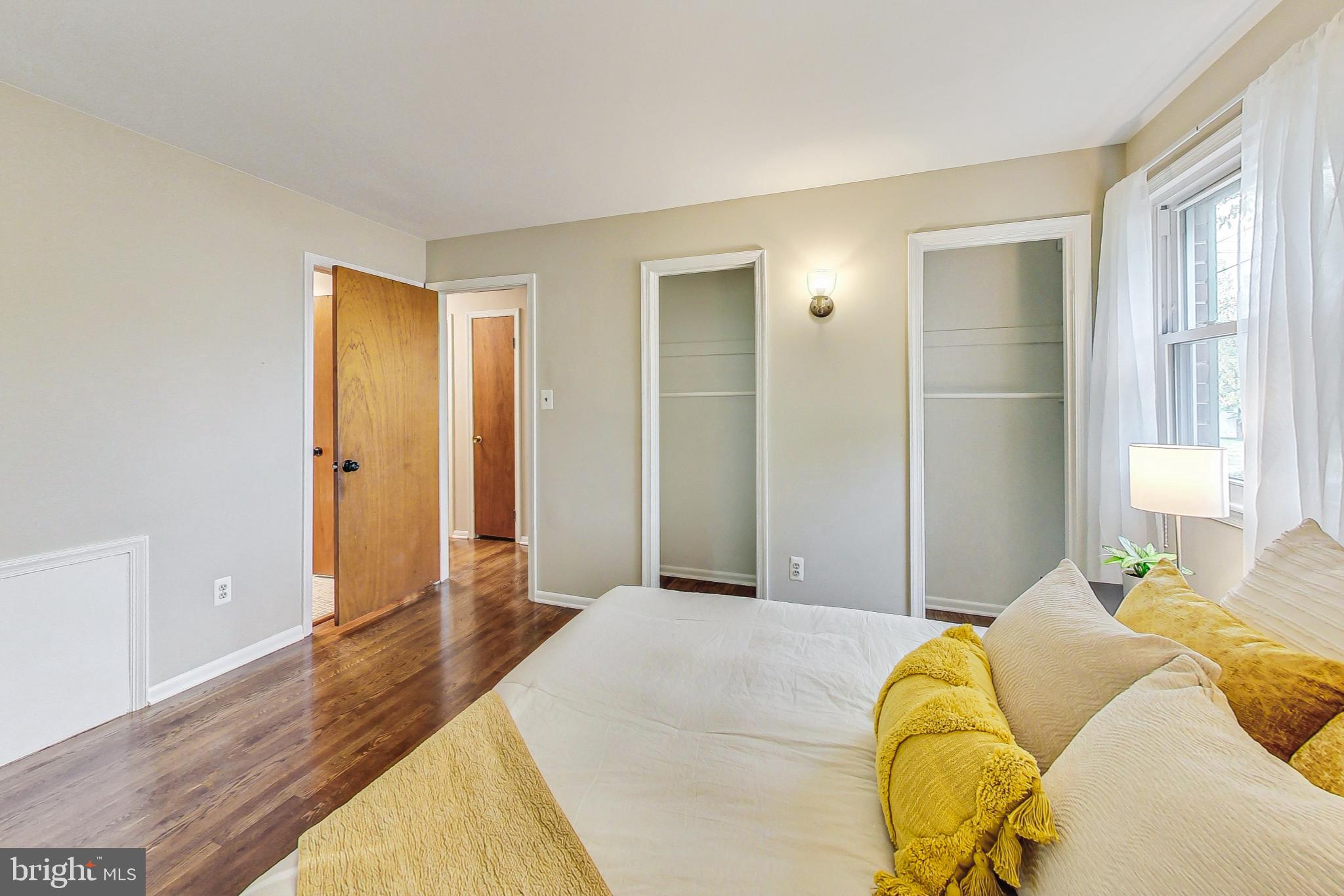 CALVERTON - Residential