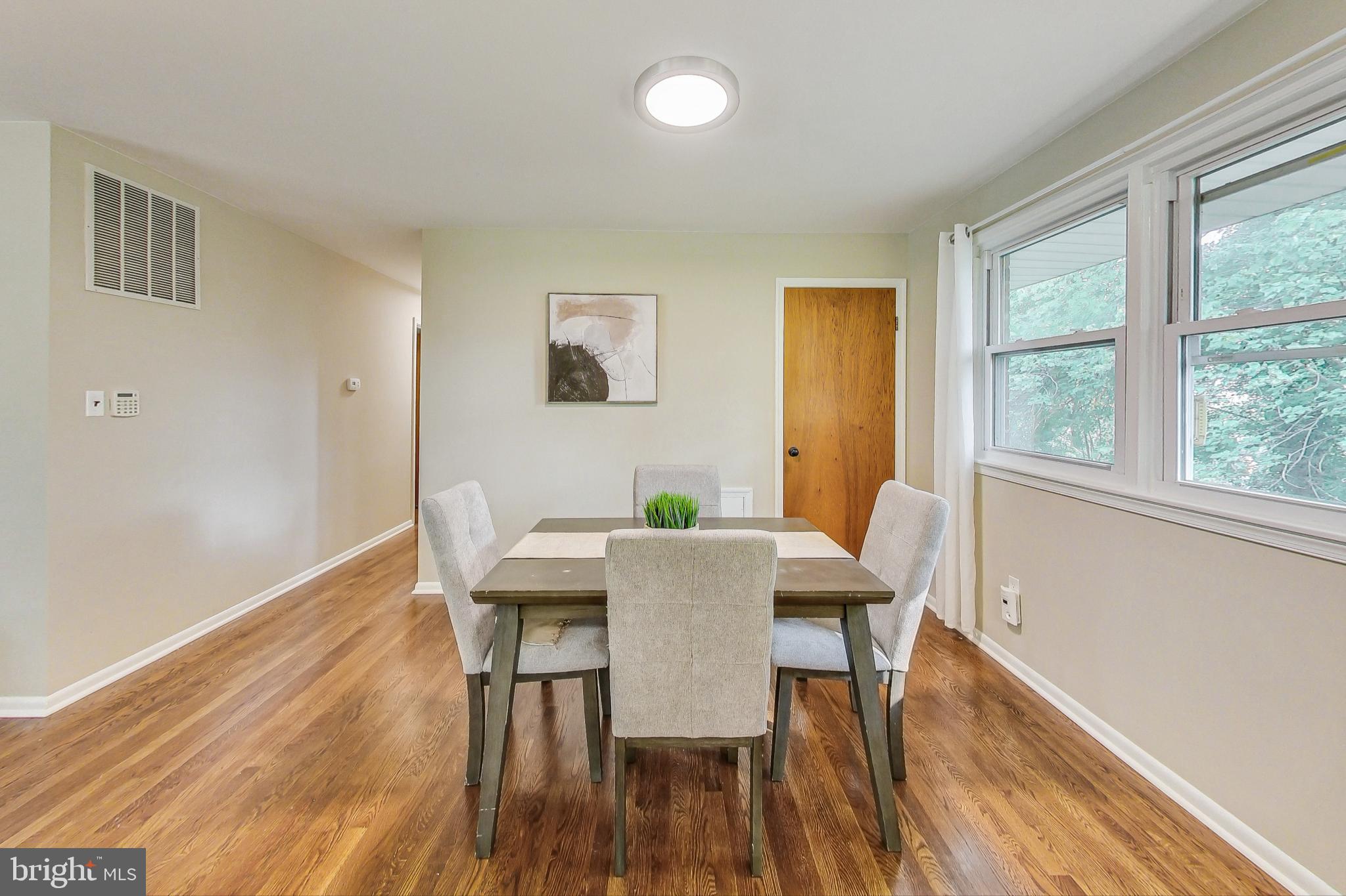 CALVERTON - Residential