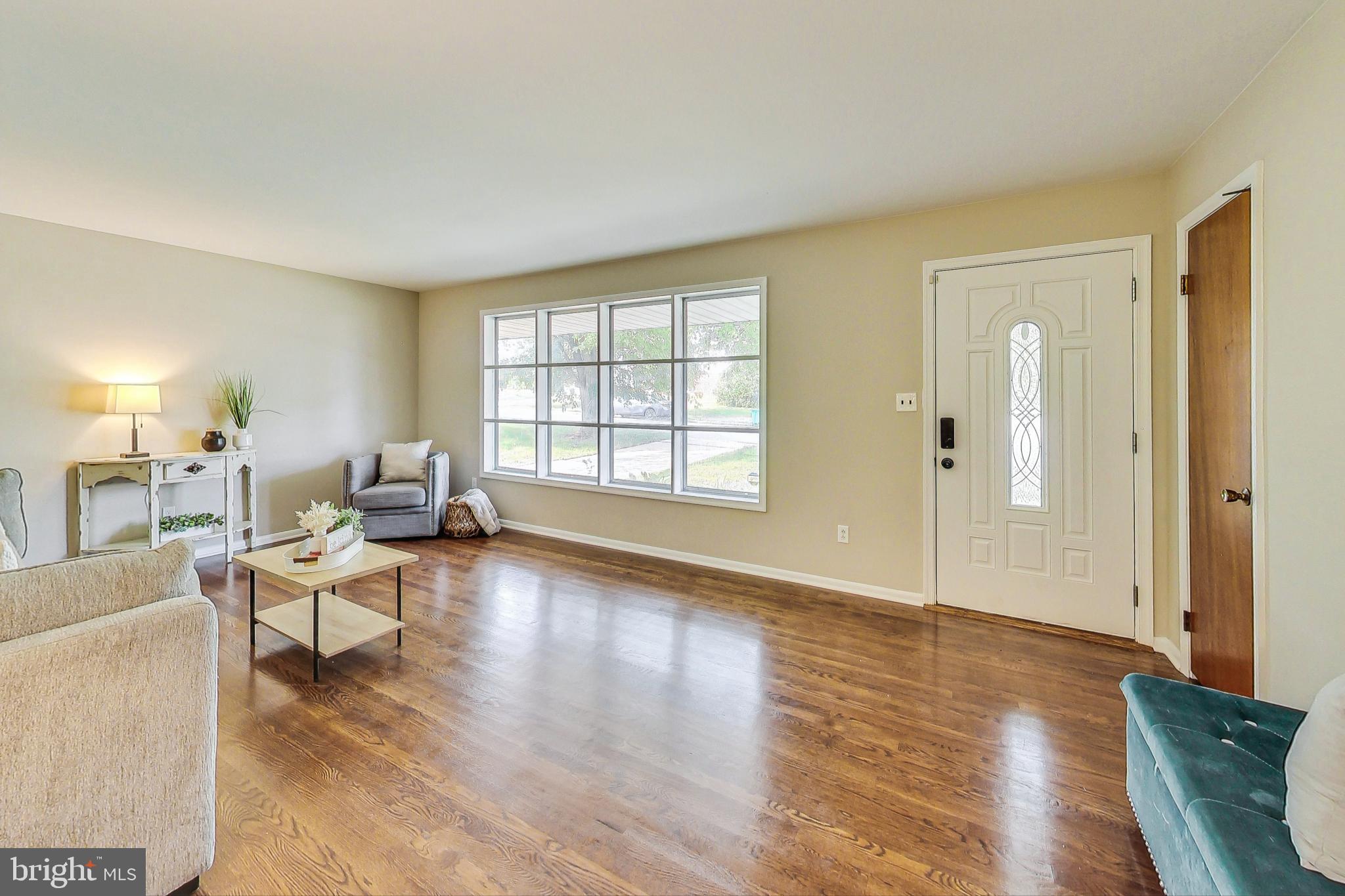 CALVERTON - Residential