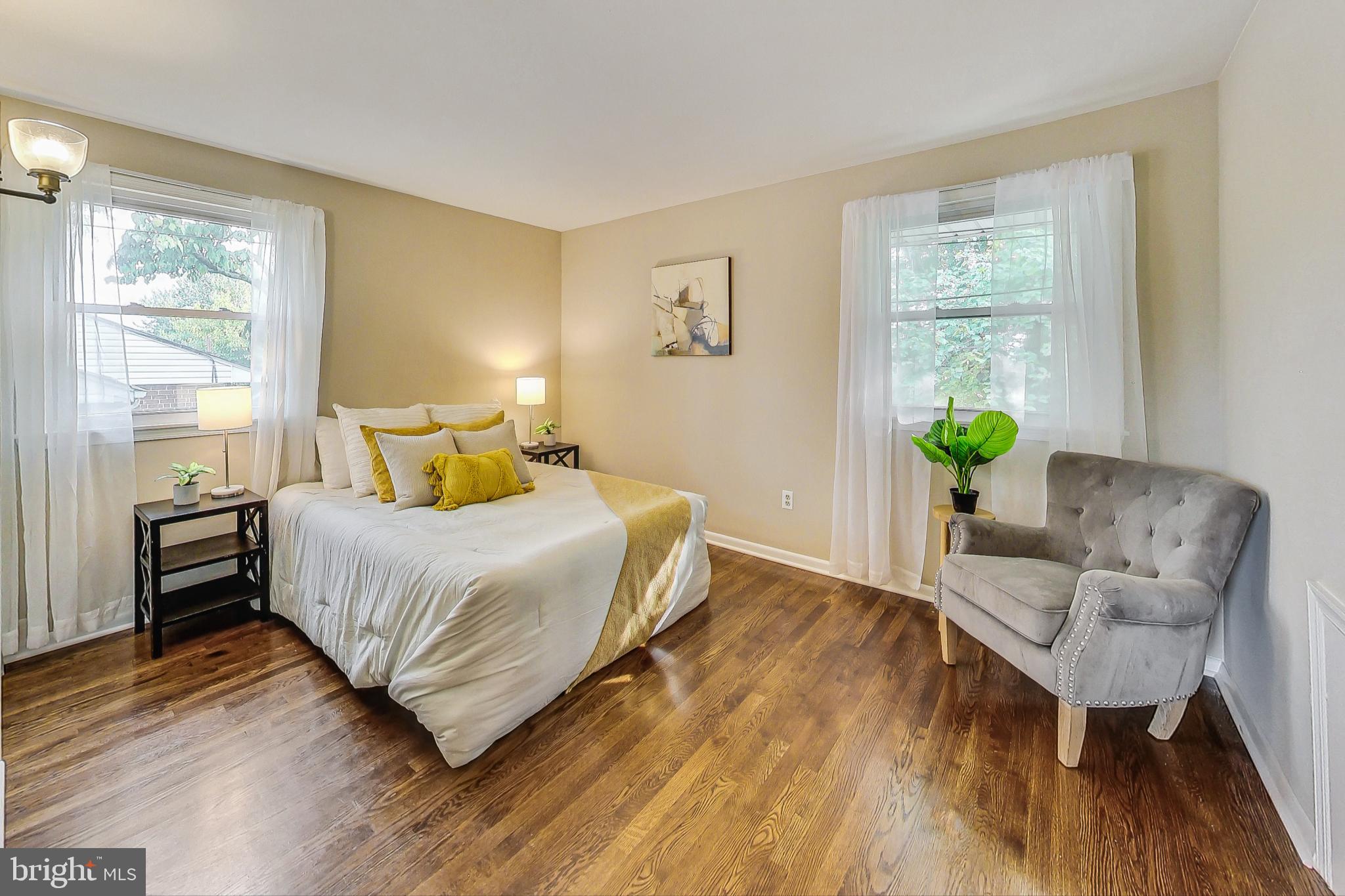 CALVERTON - Residential