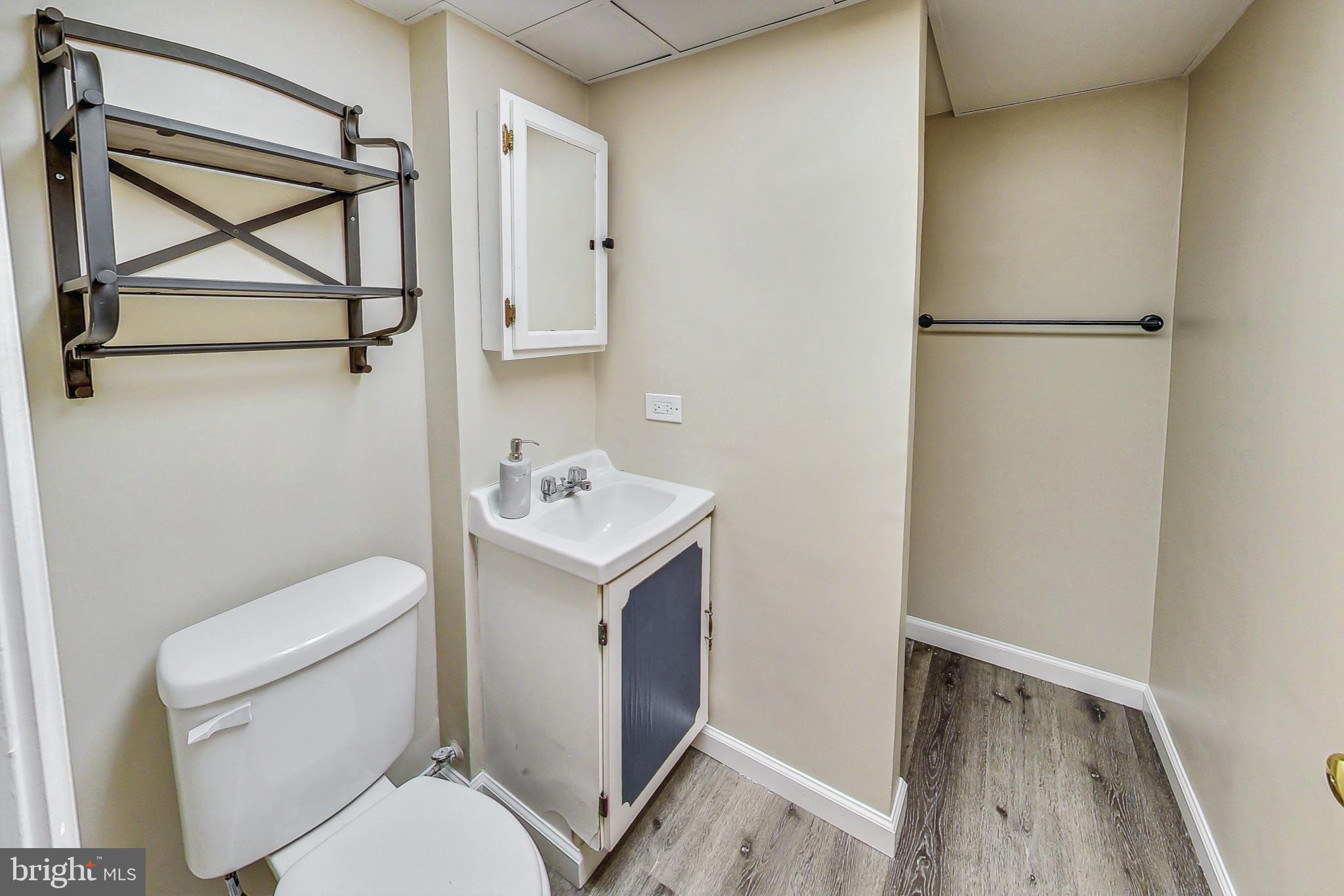 CALVERTON - Residential