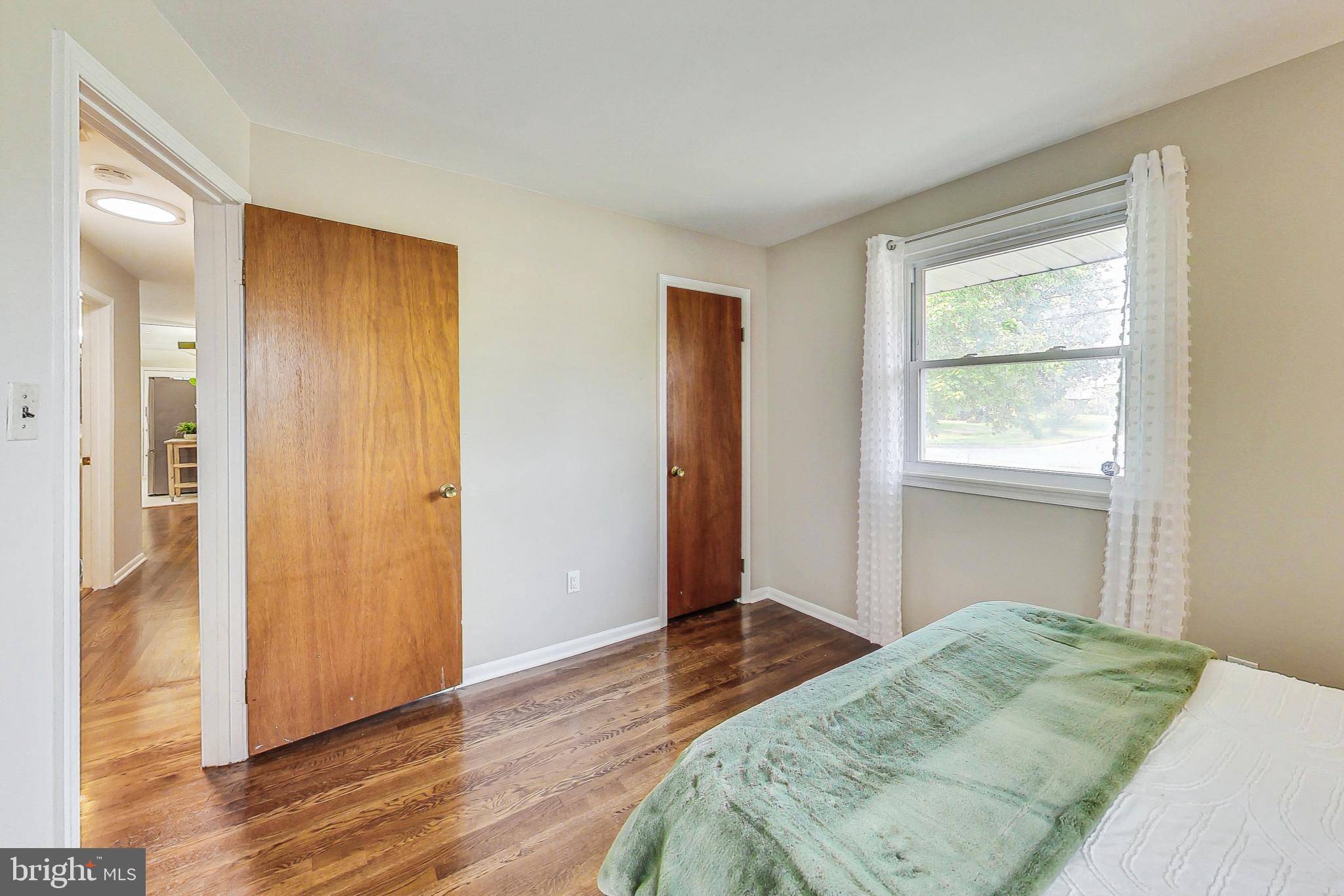 CALVERTON - Residential