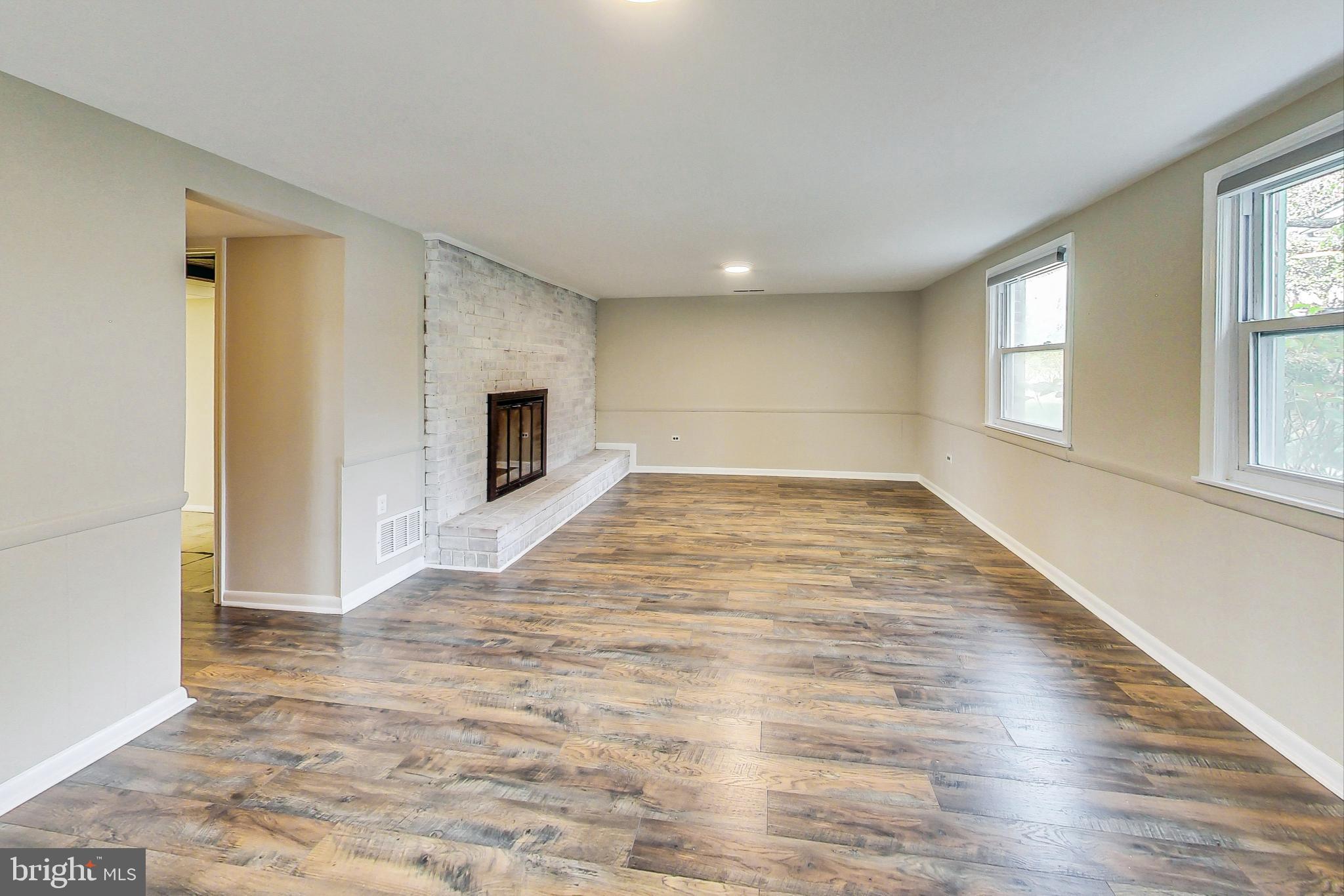 CALVERTON - Residential