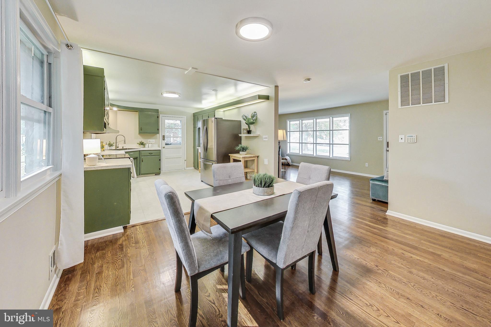 CALVERTON - Residential