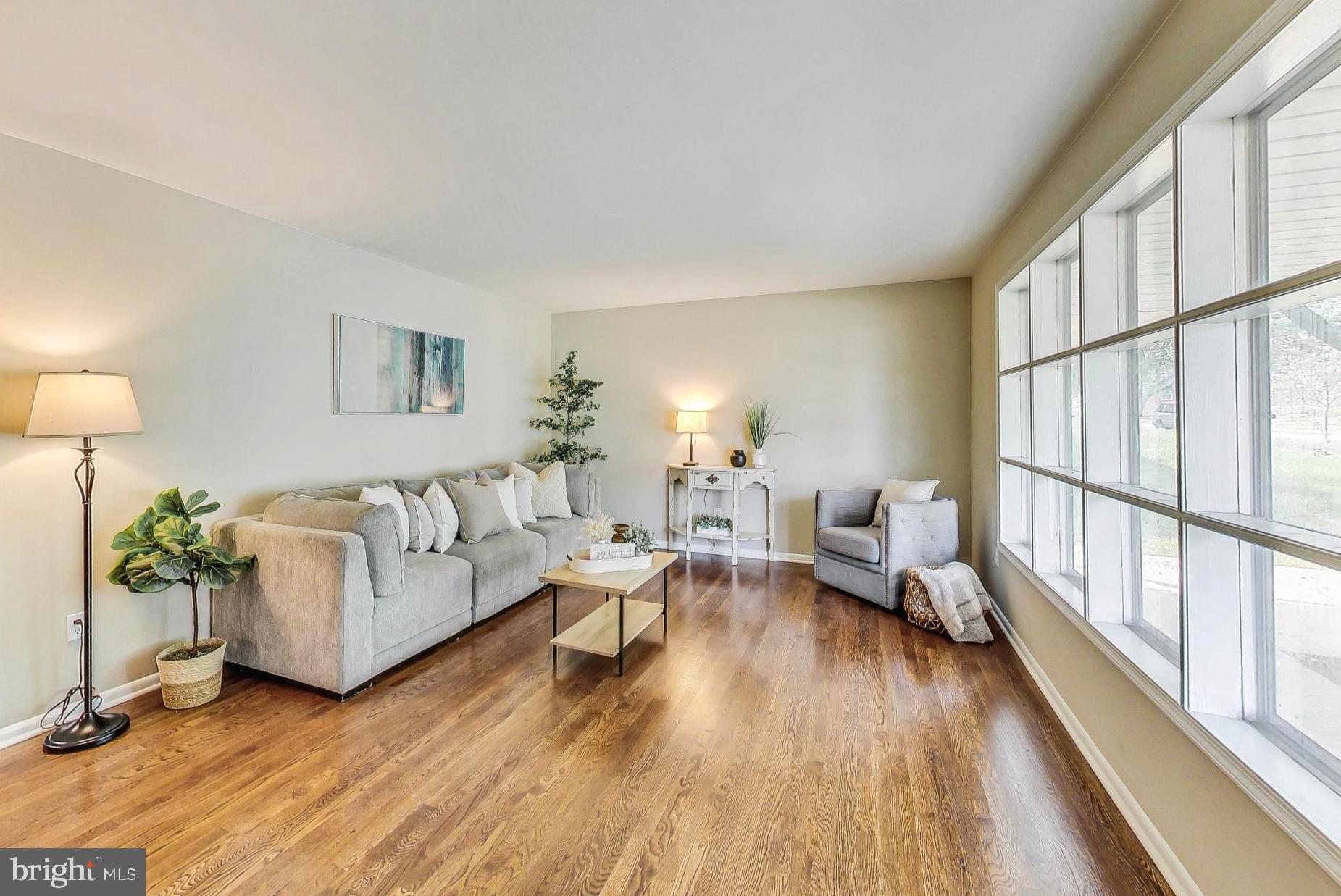 CALVERTON - Residential