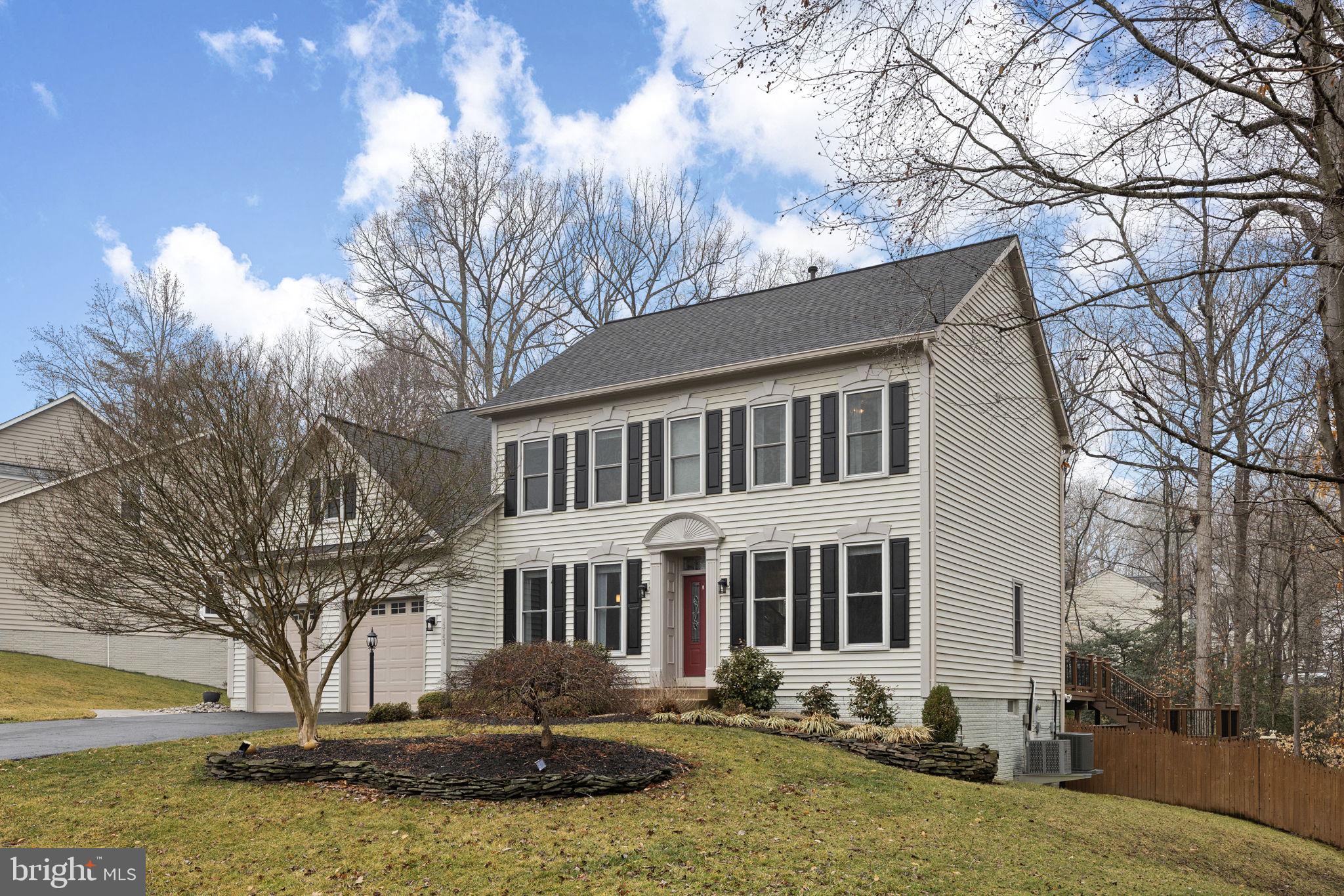 MEADOWBROOK WOODS - Residential